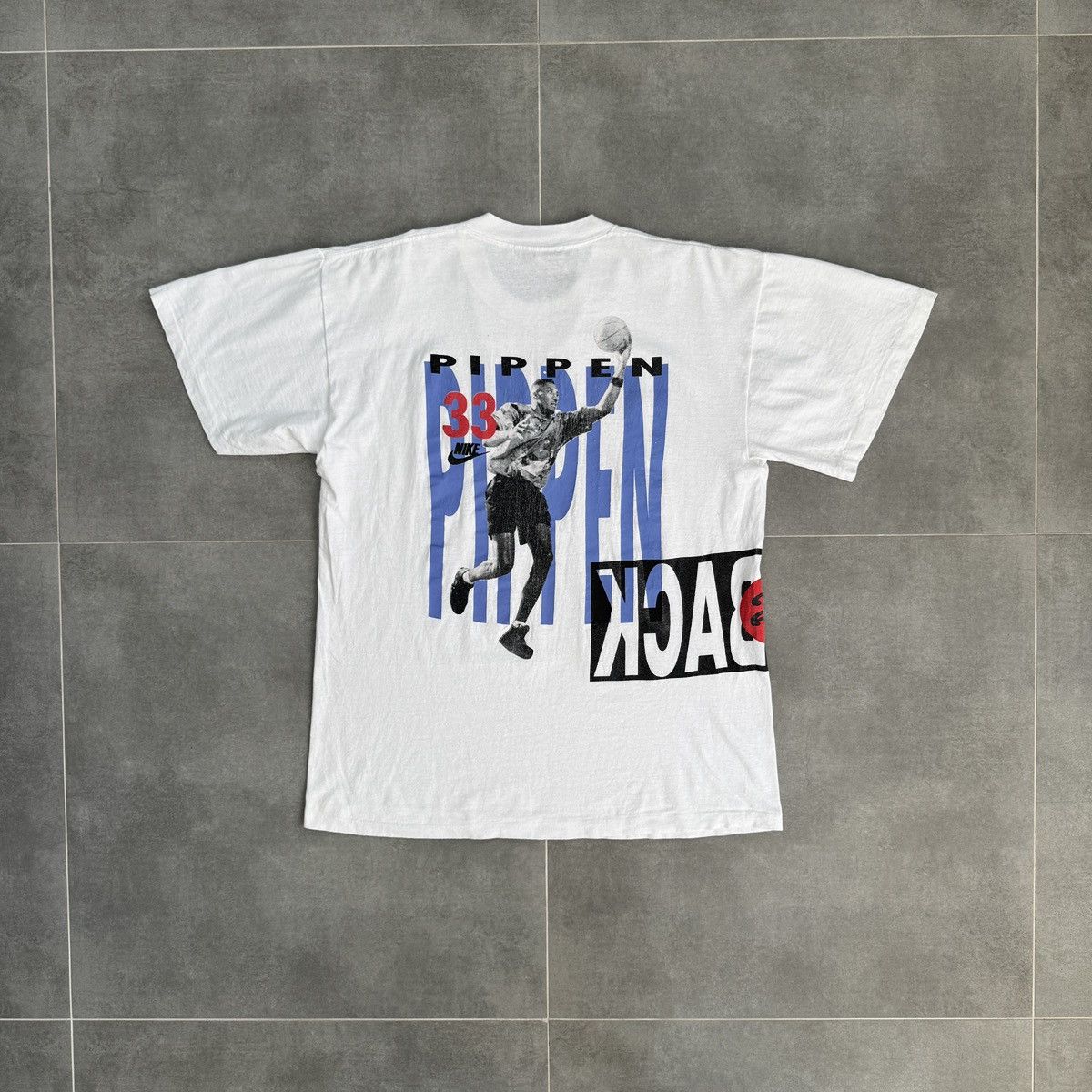 Vintage Vintage Nike Jordan Pippen Back 2 Back NBA Rare Y2K T-Shirt Size US XL / EU 56 / 4 - 15 Thumbnail