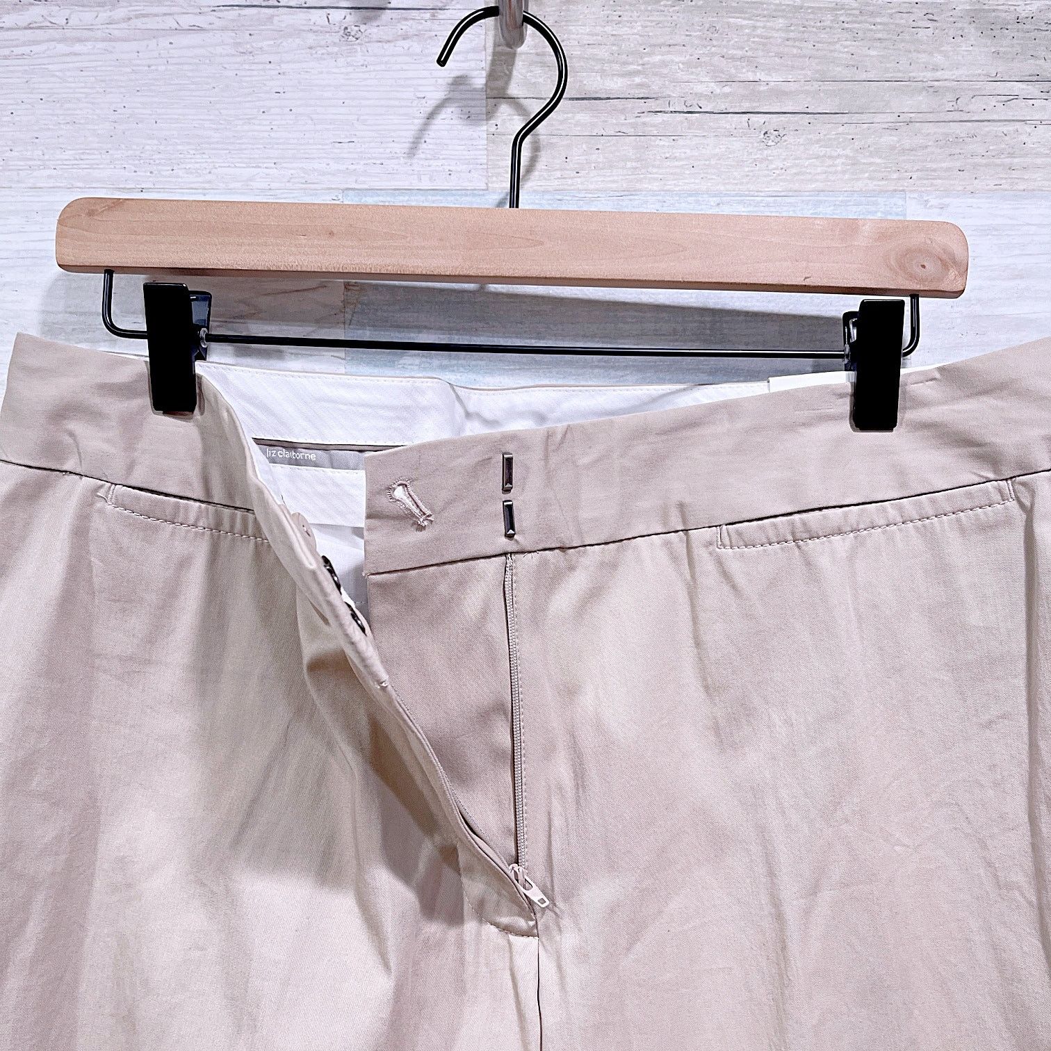 Other Liz Claiborne Audra Chino Pants Beige Straight Leg Womens 14 Size 36" / US 14 / IT 50 - 3 Thumbnail
