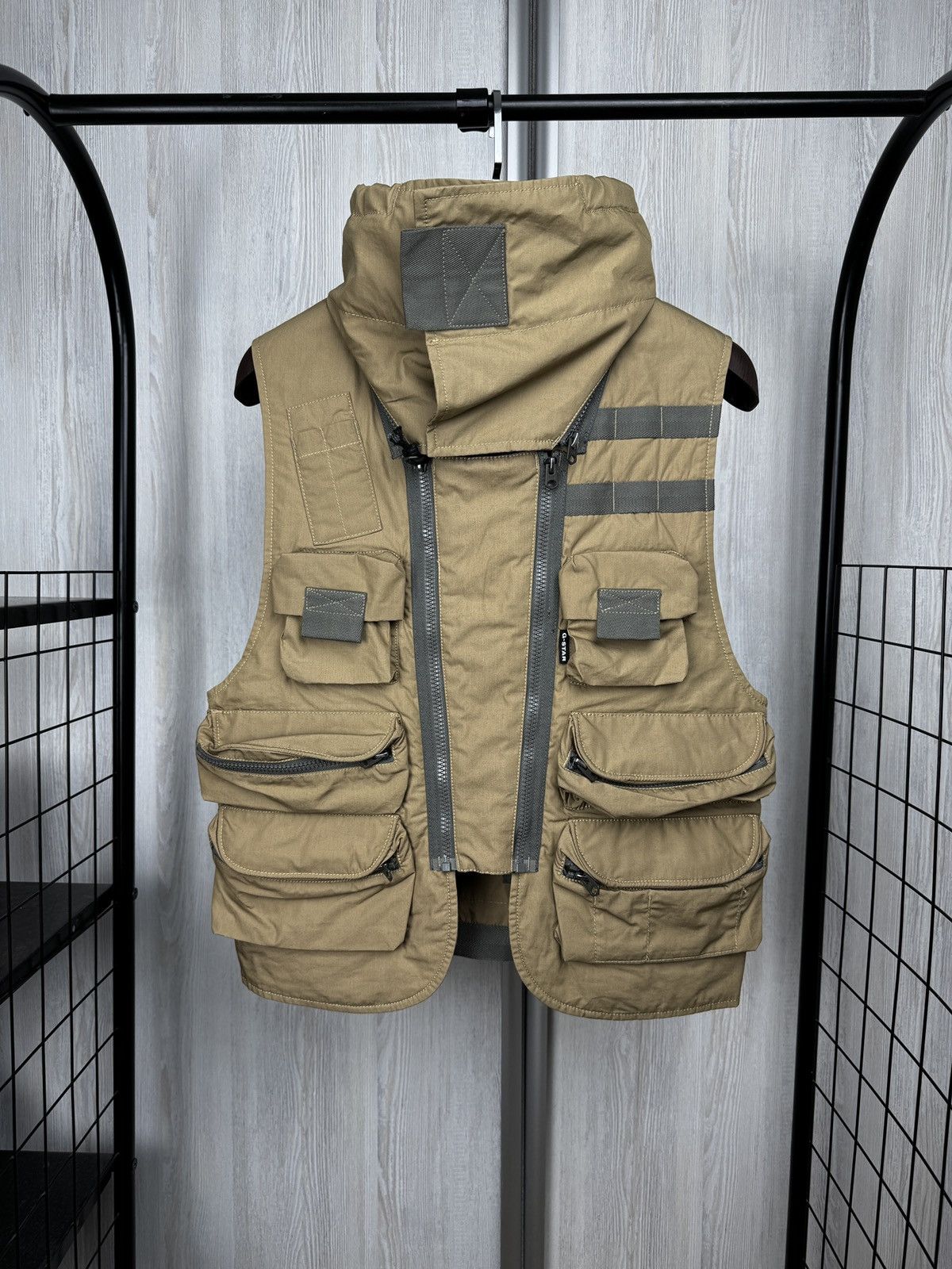 G-Star G-Star Raw E 3D Multi Pockets Poplin Vest Sand Beige Size US S / EU 44-46 / 1 - 1 Thumbnail