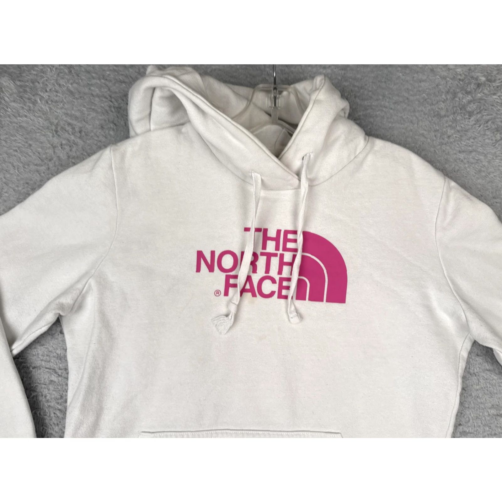 The North Face The North Face Hoodie Sweatshirt Womens M White Pink Ribbon Breast Cancer Logo Kangaroo Pocket Pullover Crew Neck Fleece Casual Size M / US 6-8 / IT 42-44 - 4 Thumbnail