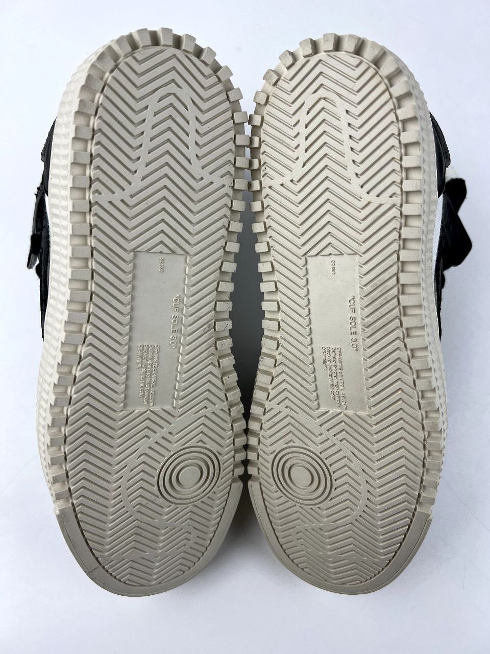 Off-White OFF-WHITE High-top court 3.0 sneakers "Sample pair" Size US 7 / EU 40 - 14 Thumbnail