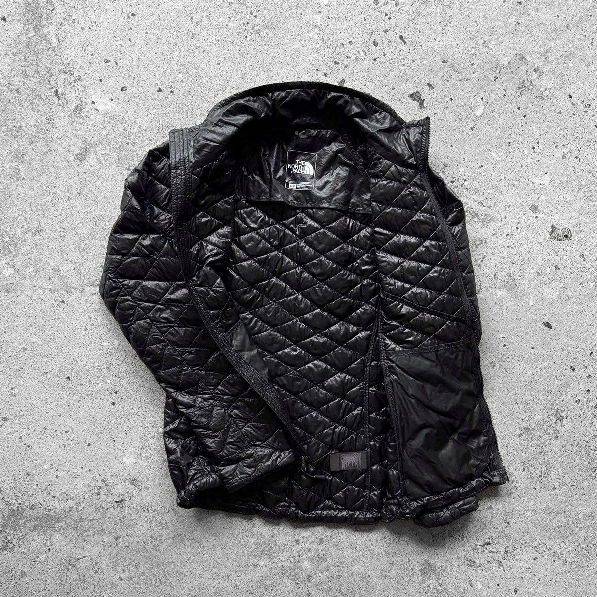 The North Face The North Face Womens Thermoball Black Zip Puffer Jacket Size S / US 4 / IT 40 - 3 Thumbnail