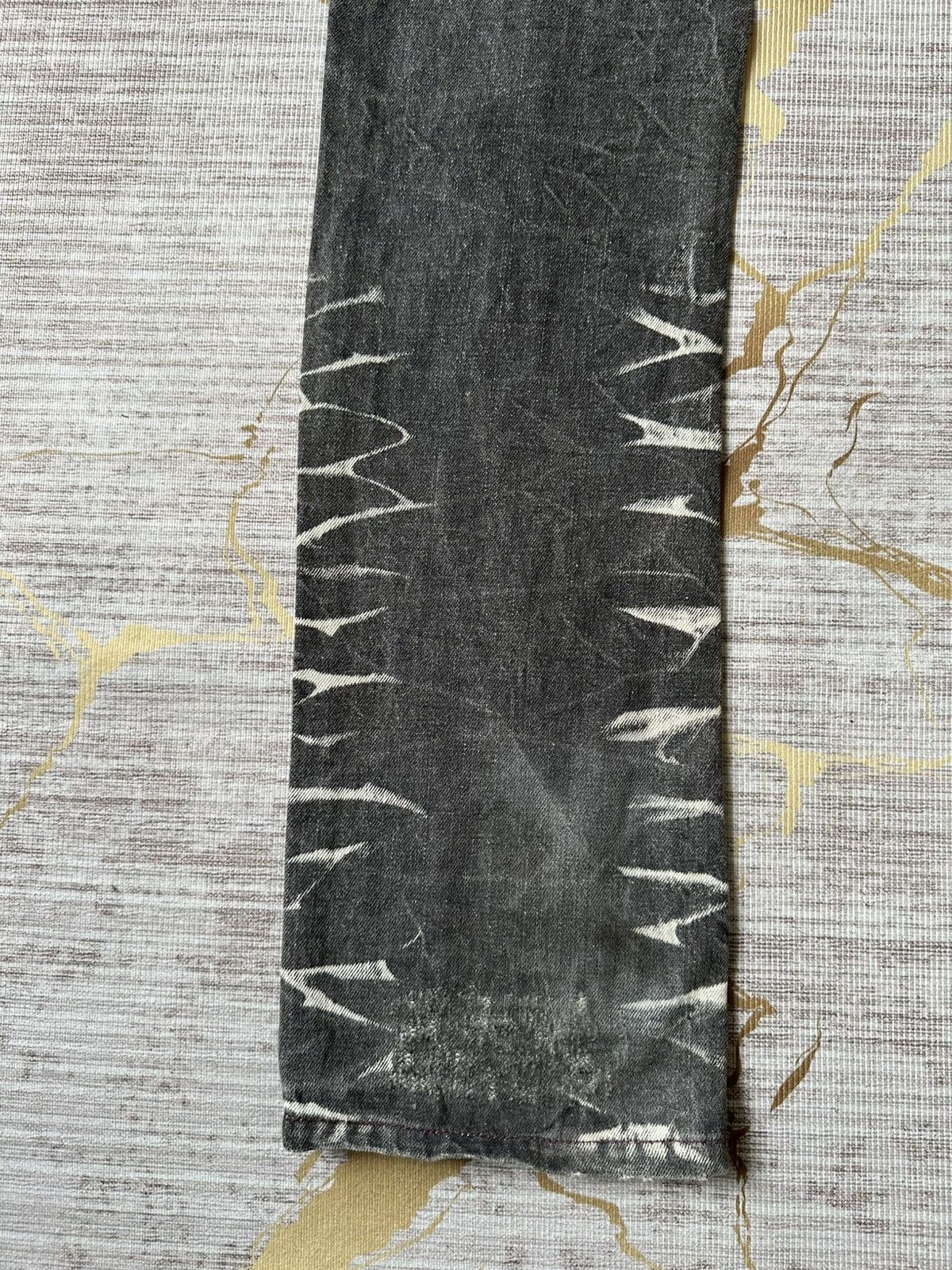 Tornado Mart LOWBOX Claw Marks Distressed Design Denim Size US 33 - 14 Thumbnail