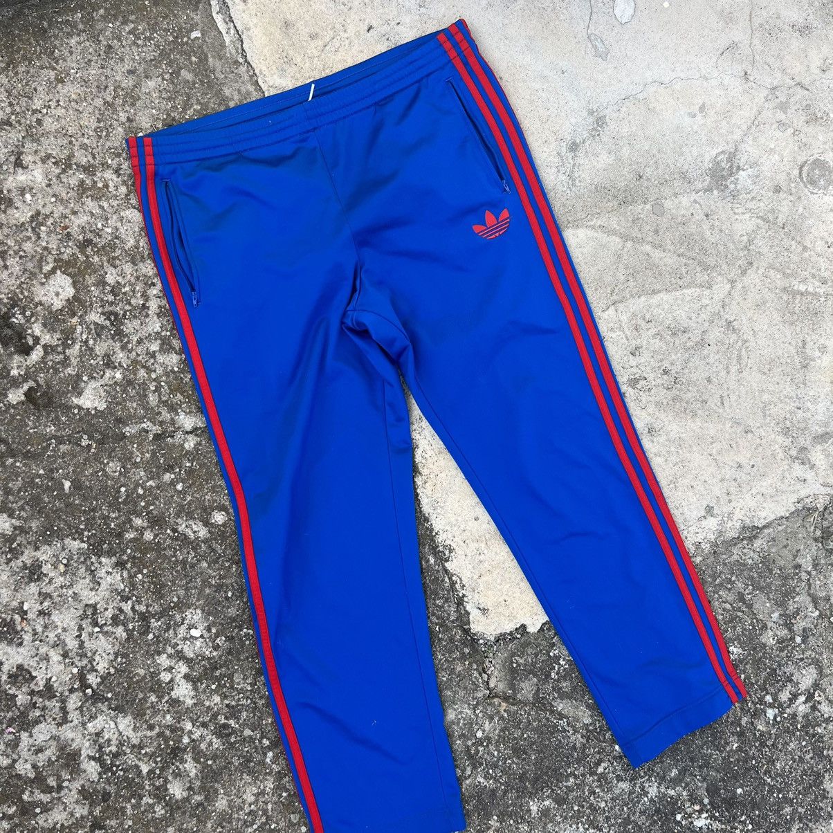 Adidas × Vintage Vintage Adidas Y2k nylon track pants swoosh logo Size US 32 / EU 48 - 2 Thumbnail