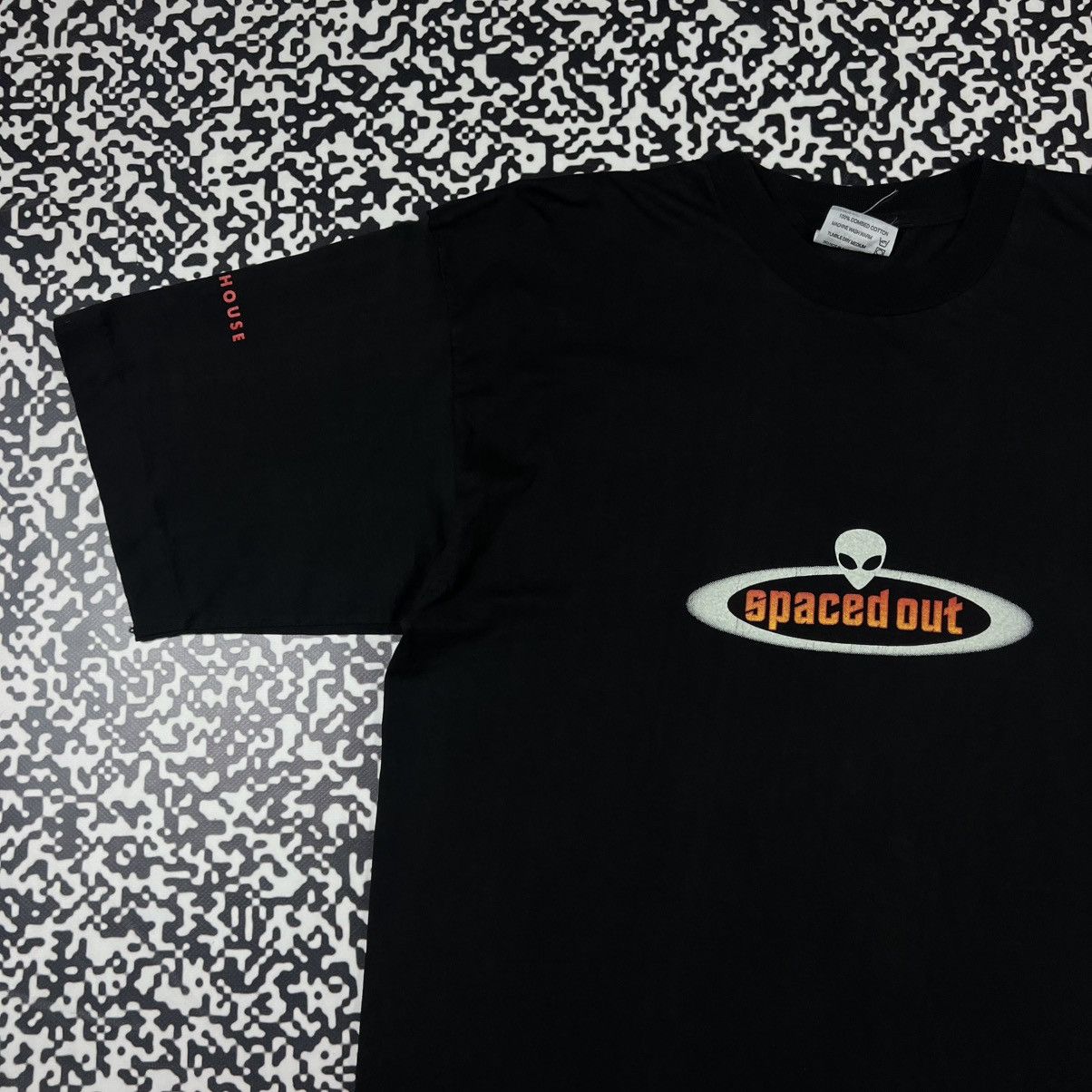 Vintage Vintage 90s Alien Spaced Out Single Stitch USA Boxy T-shirt Size US XL / EU 56 / 4 - 5 Thumbnail