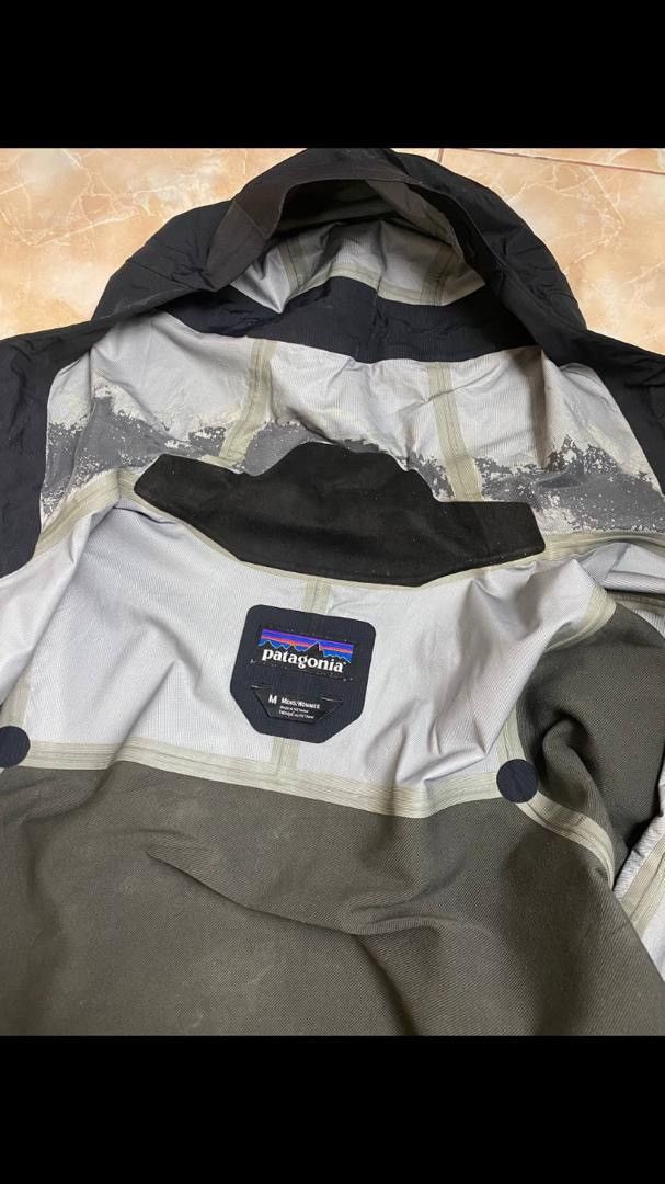 Patagonia Patagonia Water-Resistant Hooded Jacket (Pit 22.5) Size US M / EU 48-50 / 2 - 10 Thumbnail