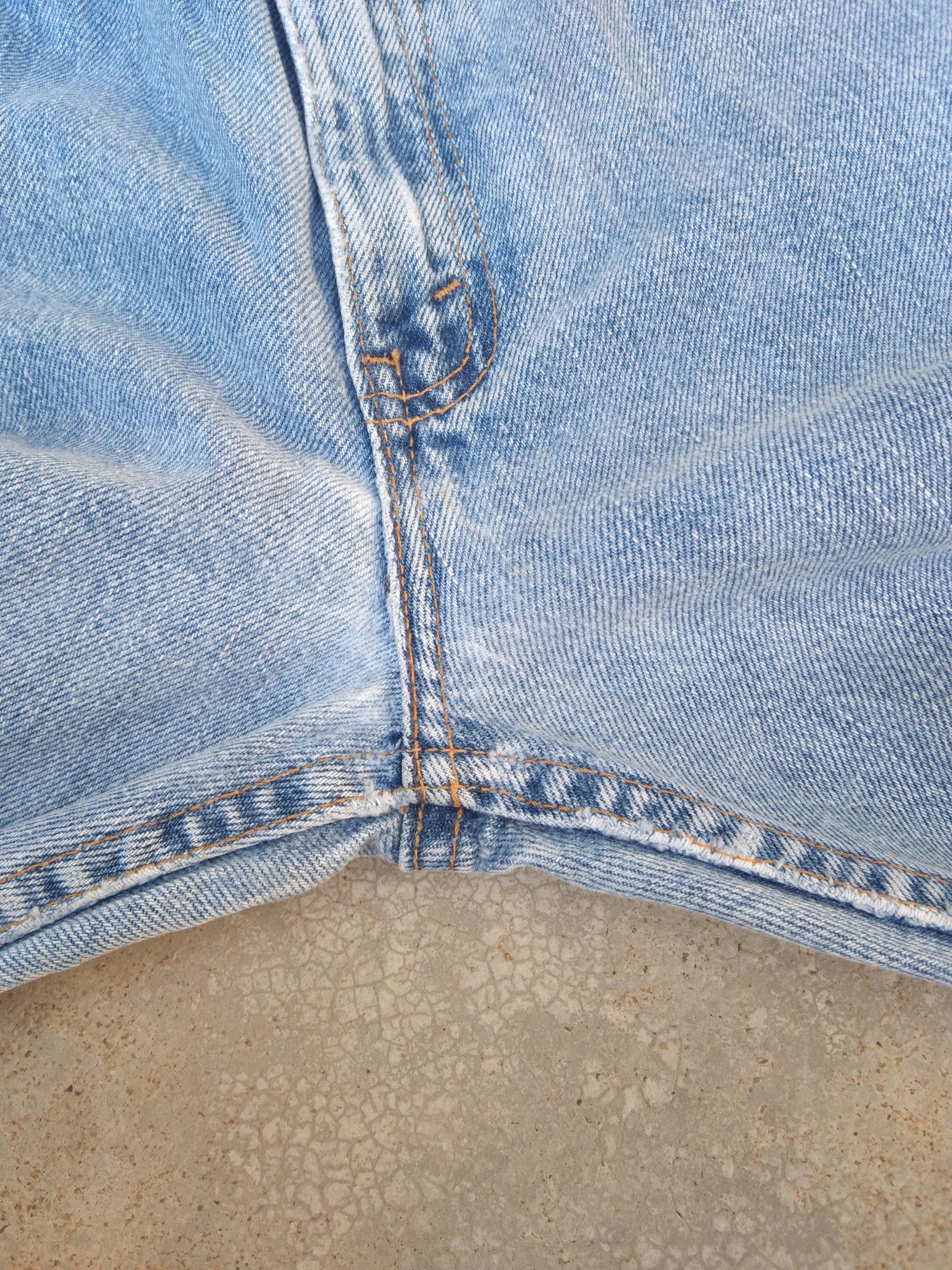 Jean × Levi's × Vintage Vintage Levis Jeans 505 Light Wash Denim 33x34 Size US 33 - 5 Thumbnail