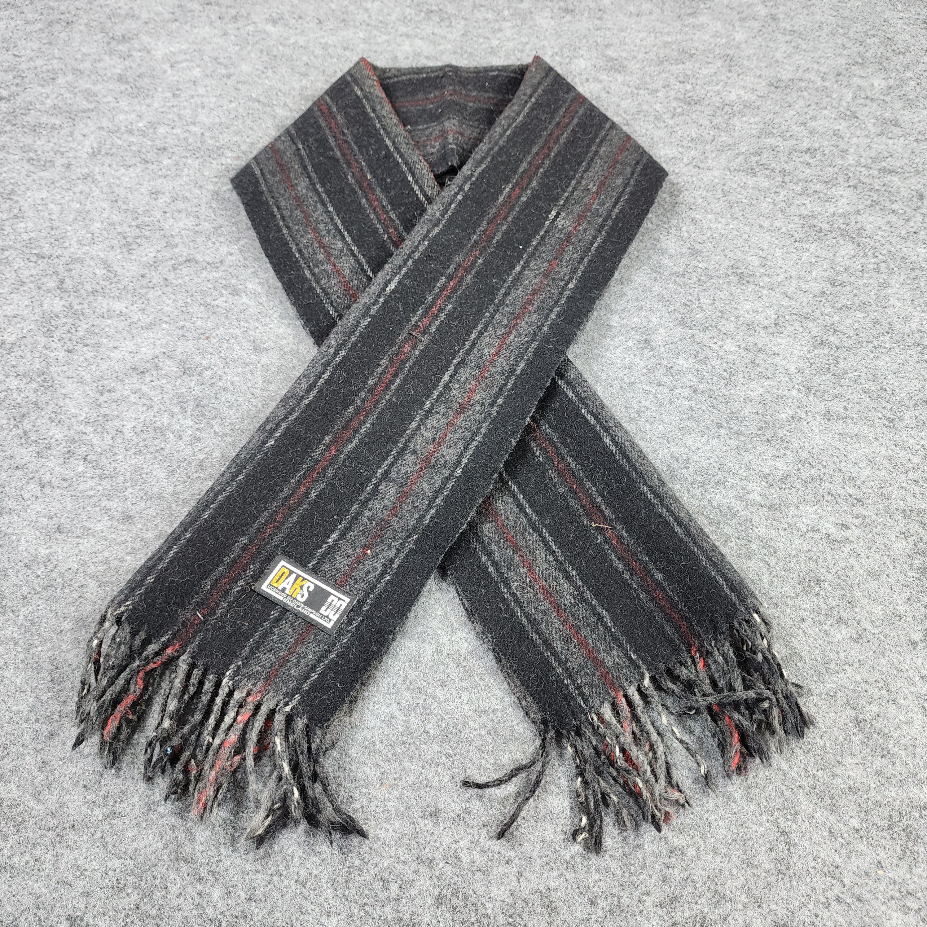 Vintage Daks Scarf / Muffler / Neckwear D010 Size ONE SIZE - 1 Thumbnail