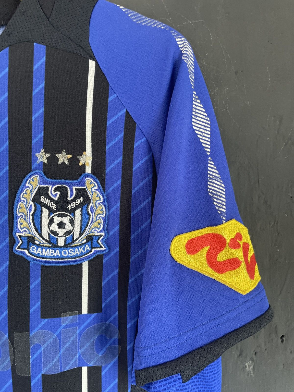 Descente Umbro by Descente Gamba Osaka Jersey Size US L / EU 52-54 / 3 - 5 Thumbnail
