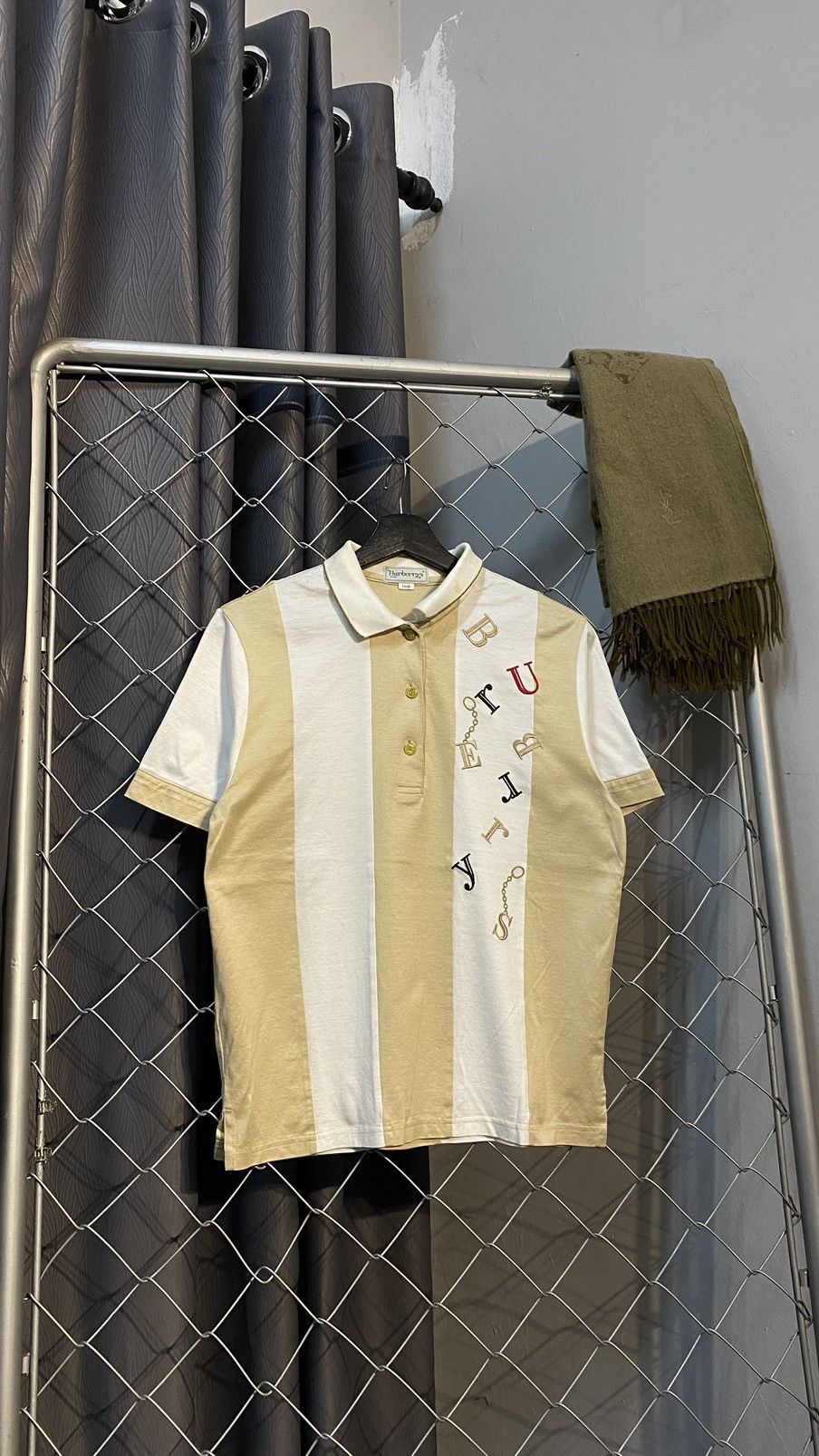 ‼️NEED GONE‼️VINTAGE BURBERRY STRIPE EMBROIDERY POLO TEE LARGE