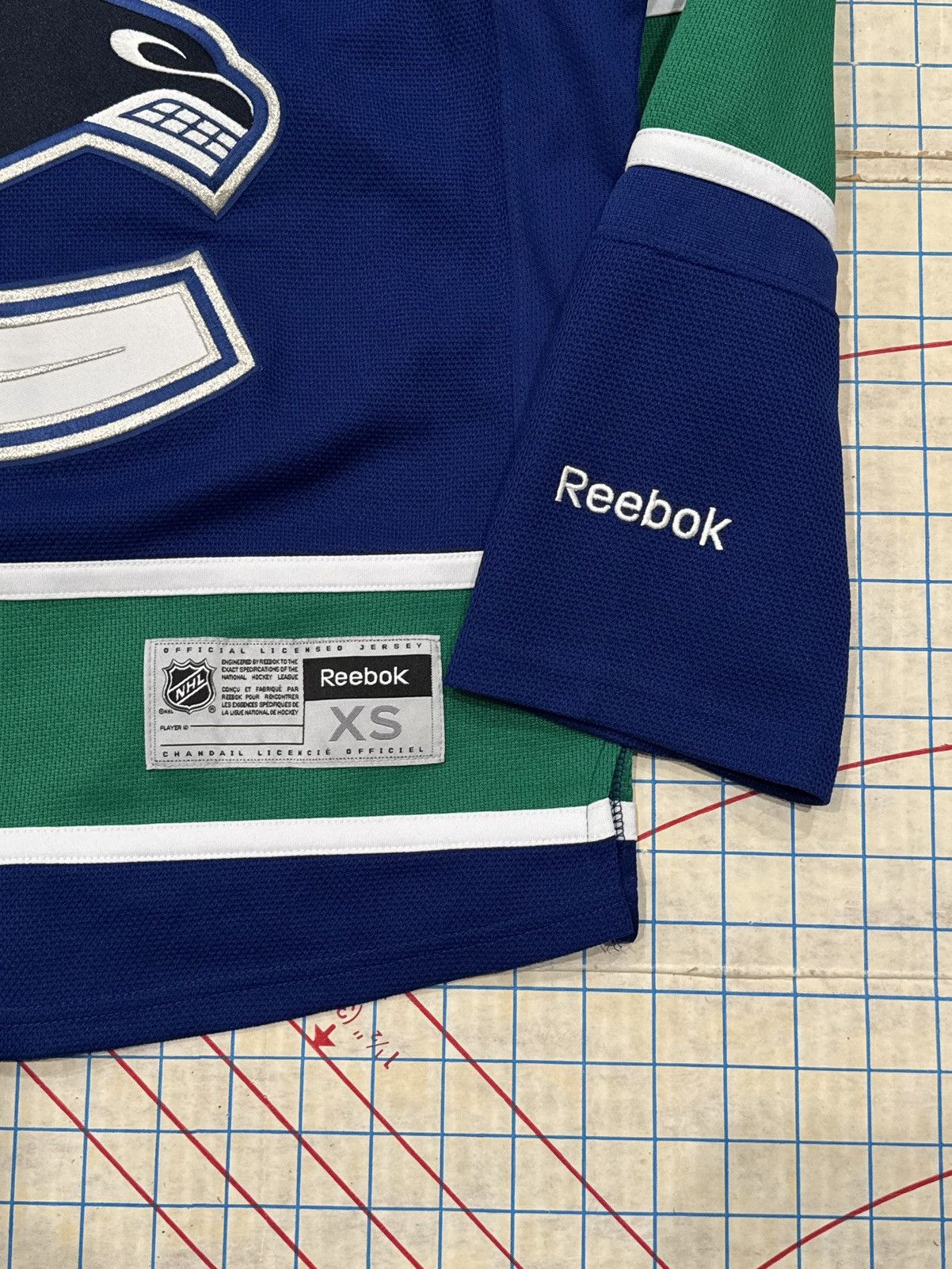 Reebok Reebok Vancouver Canucks Jersey 2015 Blue Mens Size XS Orca Size US XS / EU 42 / 0 - 4 Thumbnail