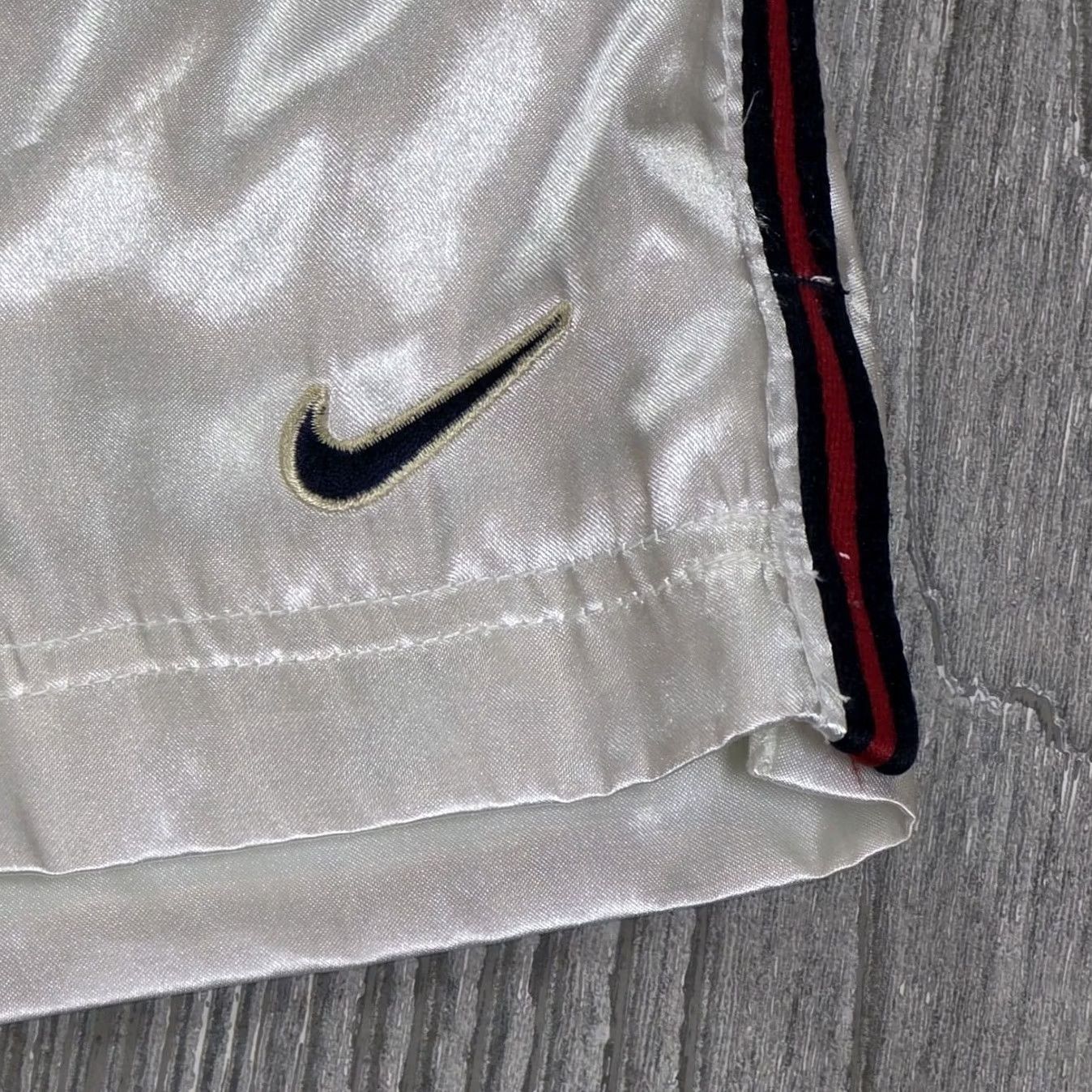 Nike VTG Nike 90s USA White Satin Nylon Soccer Shorts Red Blue Stripe Mens M Rare HTF Shorts Size US 31 - 6 Thumbnail