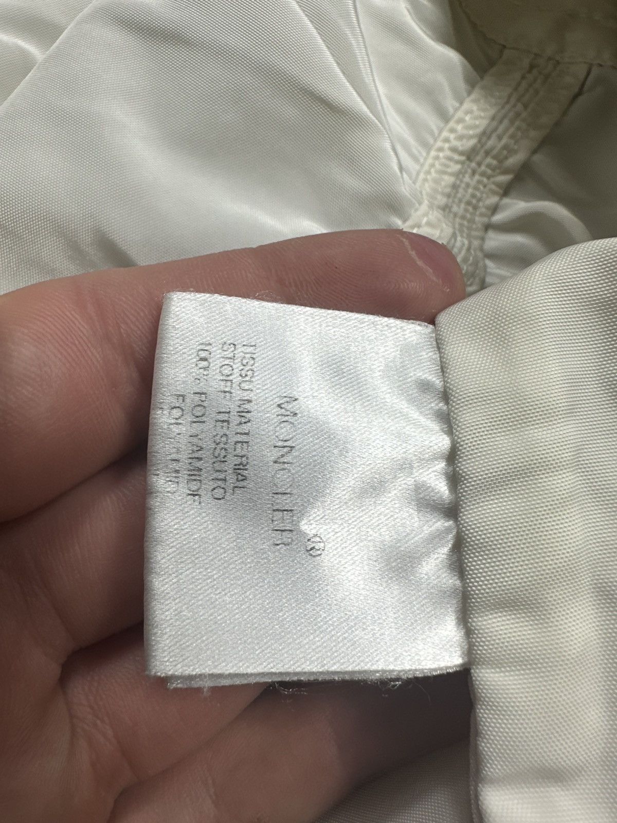 Moncler Moncler bomber cropped avant ga y2k Jacket – Cream – Size S Size S / US 4 / IT 40 - 11 Thumbnail