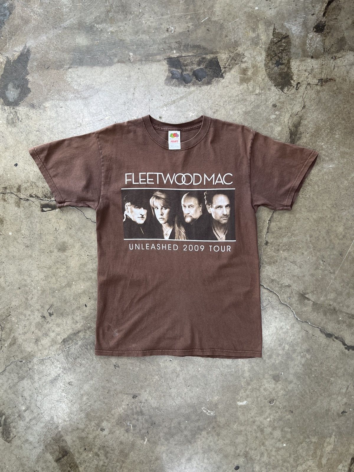 Band Tees Vintage 2009 Fleetwood Mac Unleashed Tour Tee Medium Size US M / EU 48-50 / 2 - 2 Thumbnail