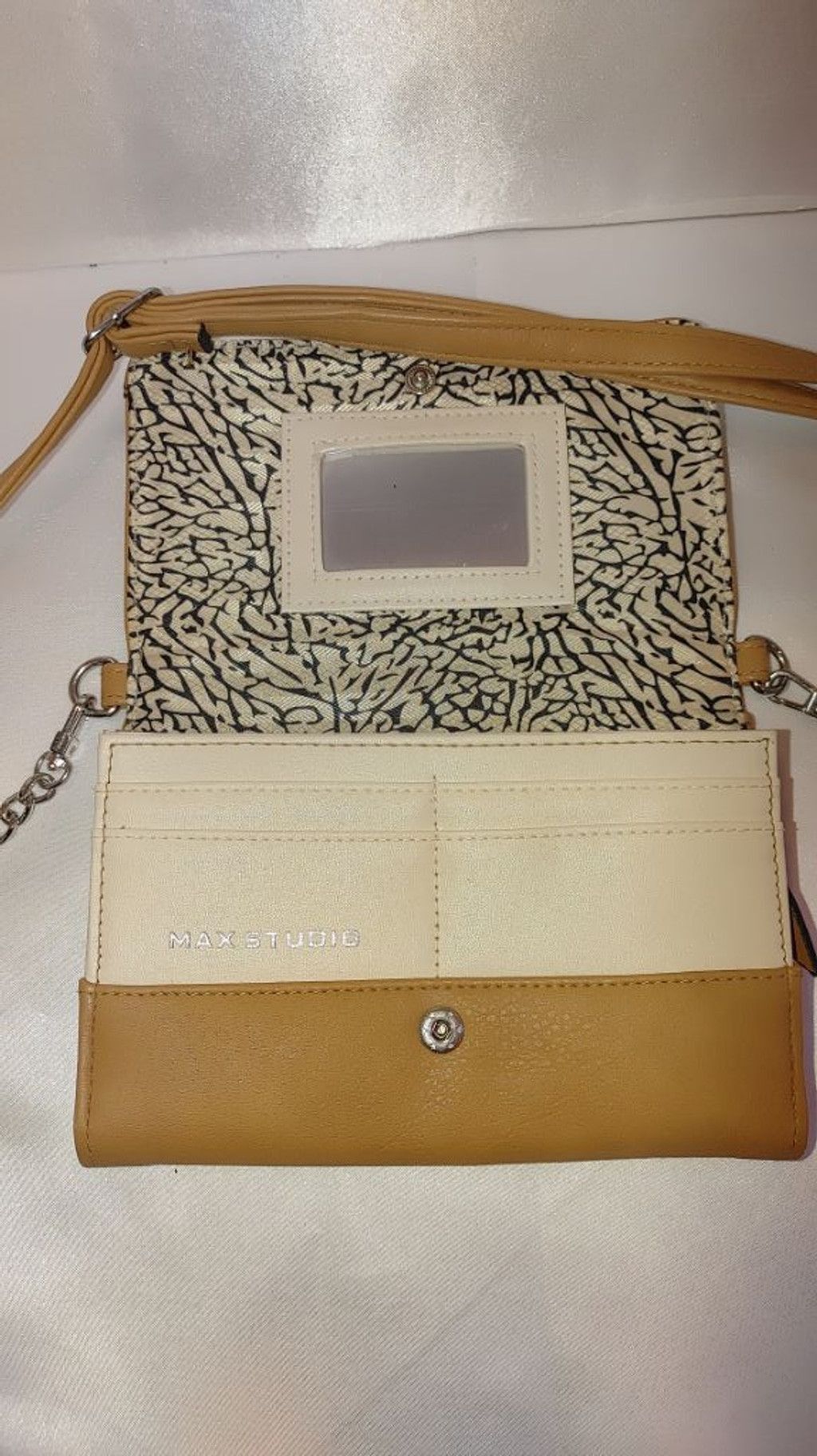 MAX&Co. Max Studio Convertible Crossbody/Clutch NWOT Size ONE SIZE - 8 Thumbnail