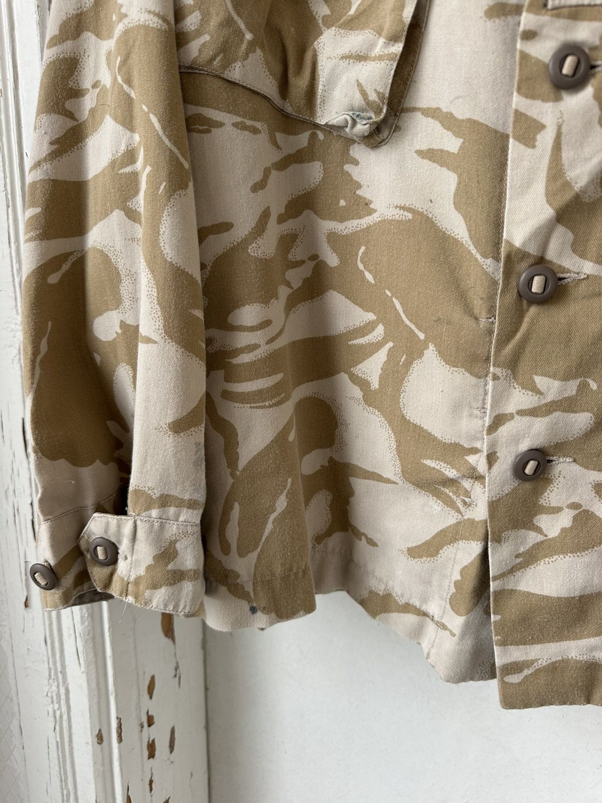 Vintage Vintage British NATO Tropical Combat Camo Jacket Size US XL / EU 56 / 4 - 7 Thumbnail