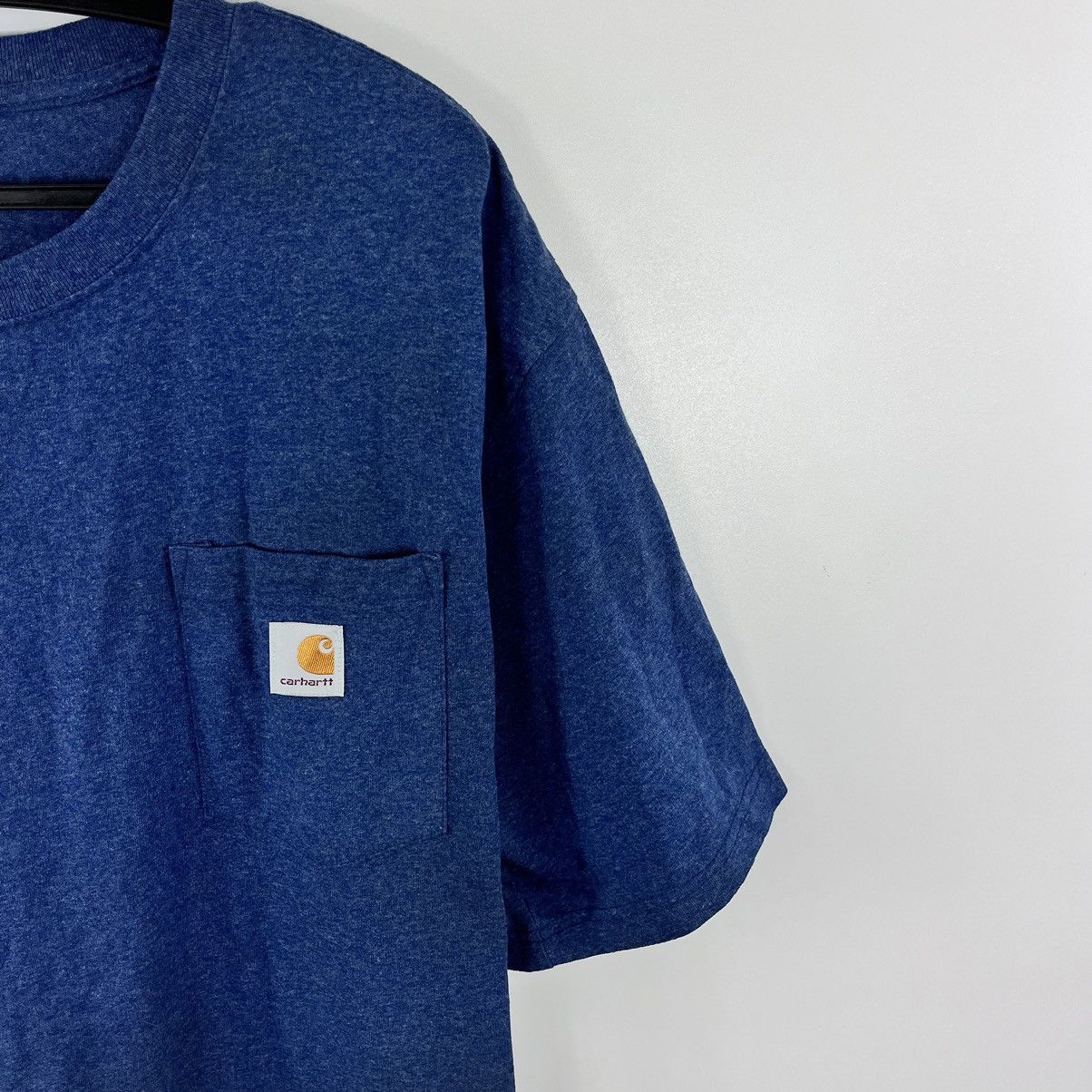Carhartt Carhartt T-Shirt Logo on Pocket Relaxed Fit Navy Size 2XL Size US XXL / EU 58 / 5 - 3 Thumbnail