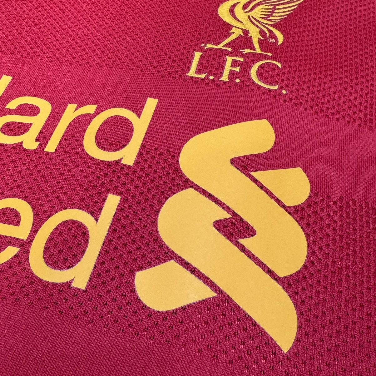 Sports Specialties Liverpool 16/17 home shirt #14 Henderson Size US S / EU 44-46 / 1 - 5 Thumbnail