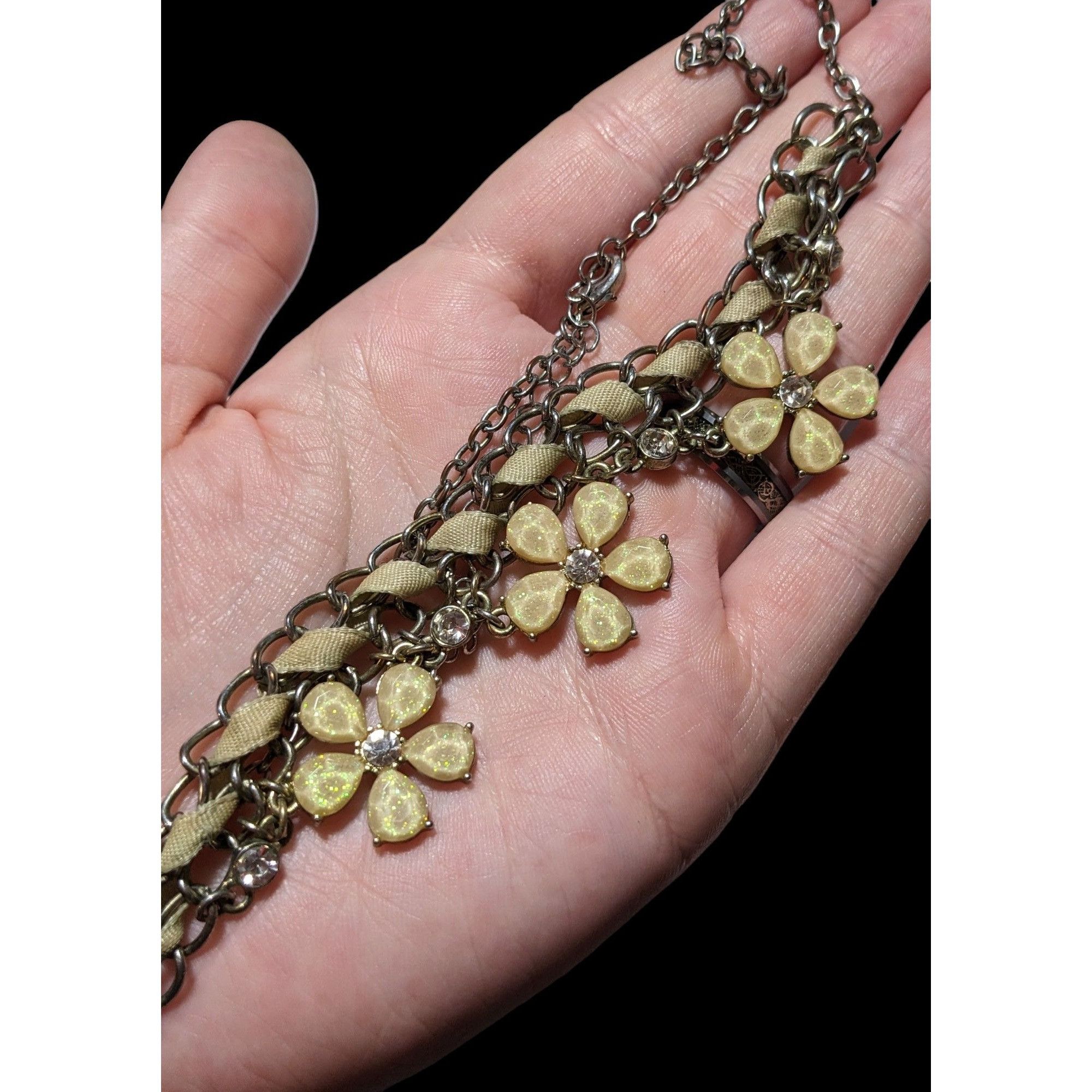 Other Yellow Shimmer Springtime Floral Necklace Size ONE SIZE - 4 Thumbnail