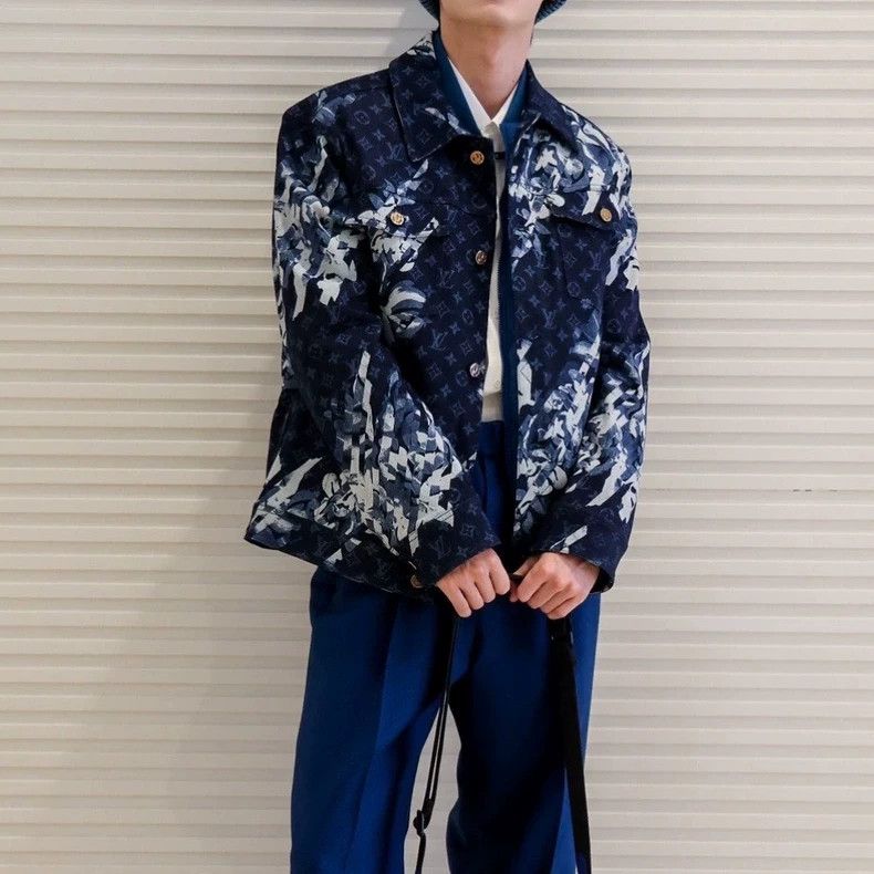 Louis Vuitton Louis Vuitton Floral denim jacket Size US M / EU 48-50 / 2 - 5 Thumbnail