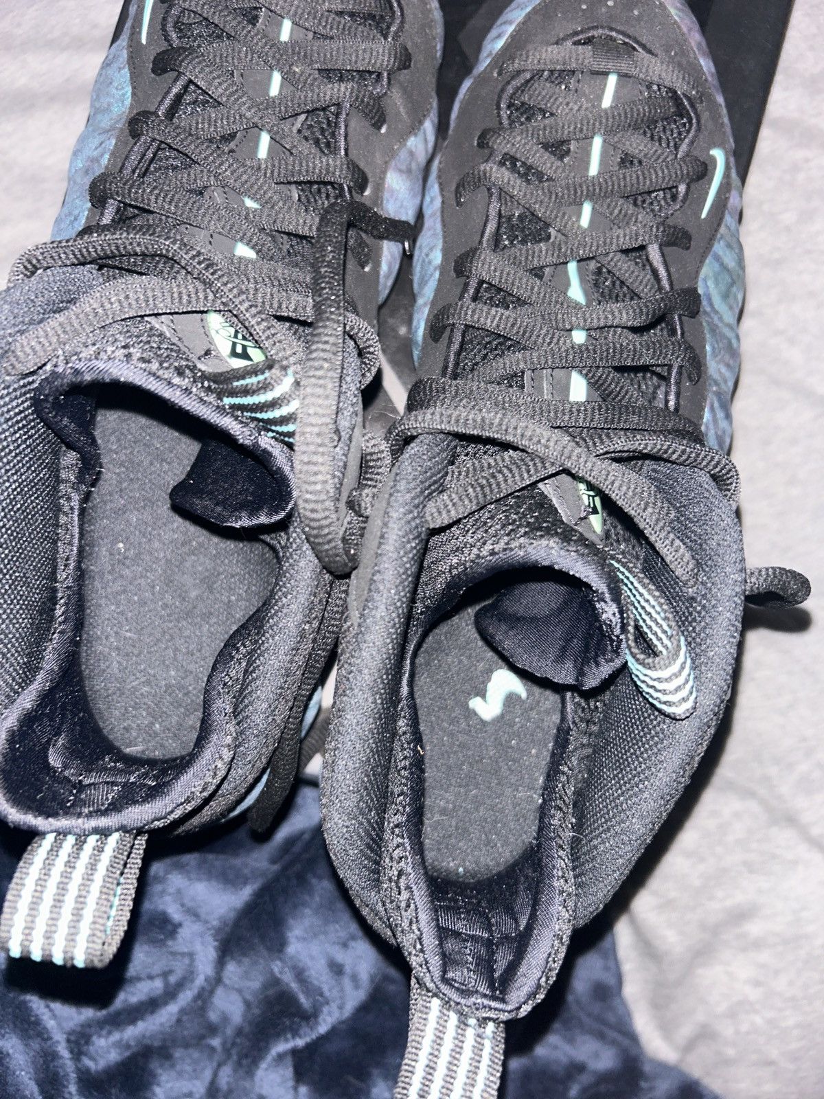 Nike CAN NEGOTIATE SIZE 11.5 ABALONE FOAMPOSITS, worn 1x, Size US 11.5 / EU 44-45 - 5 Thumbnail