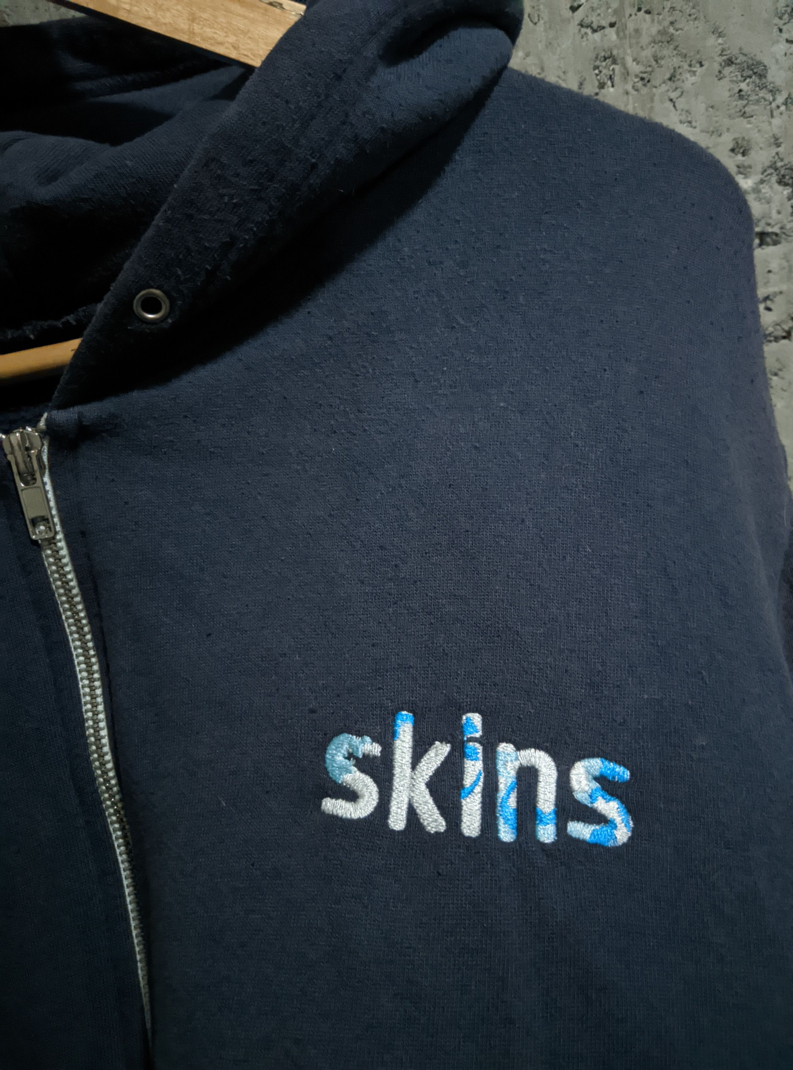 Vintage Vintage 2000s skins 1st generation tv show hoodie Size US XL / EU 56 / 4 - 3 Thumbnail