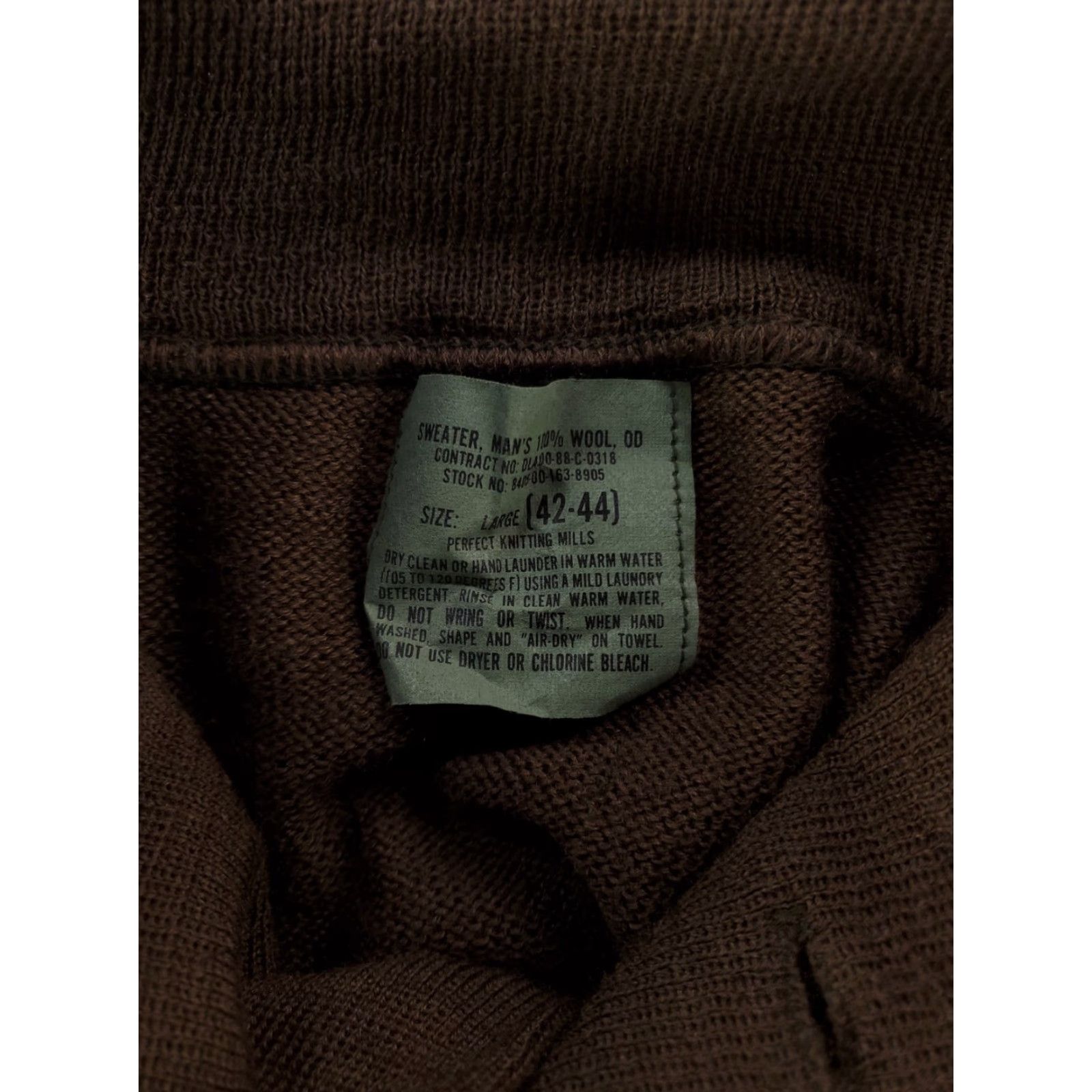 Vintage VINTAGE US Army Sweater 5 Button Henley Wool Pullover Mens L Green 80s 100% Wool Size US L / EU 52-54 / 3 - 2 Thumbnail
