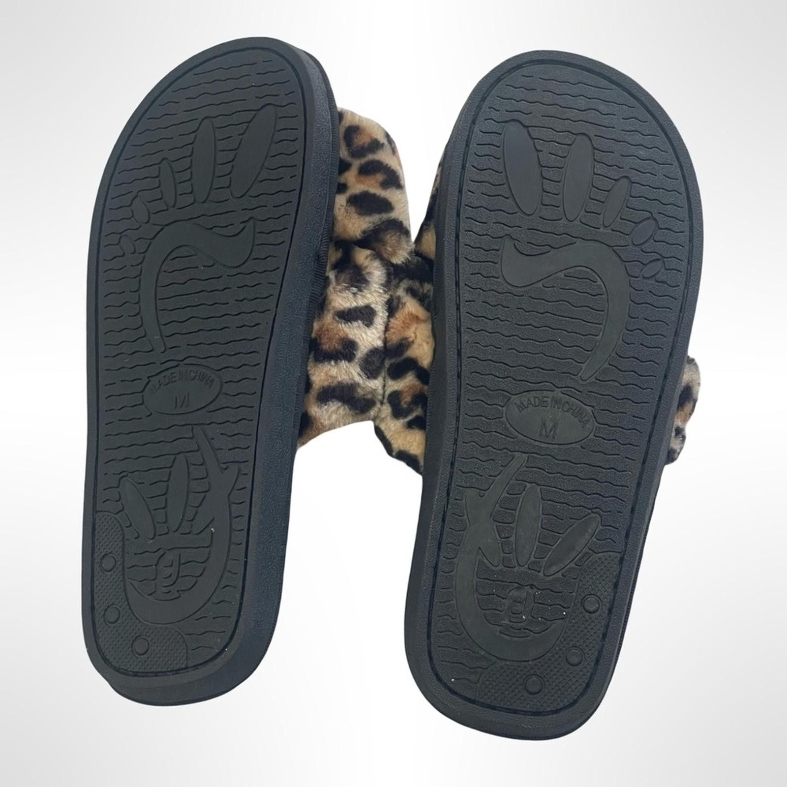 NBDN Nobrandedon Unbranded Leopard Print Fuzzy Slippers M Size US 7 / IT 37 - 3 Thumbnail