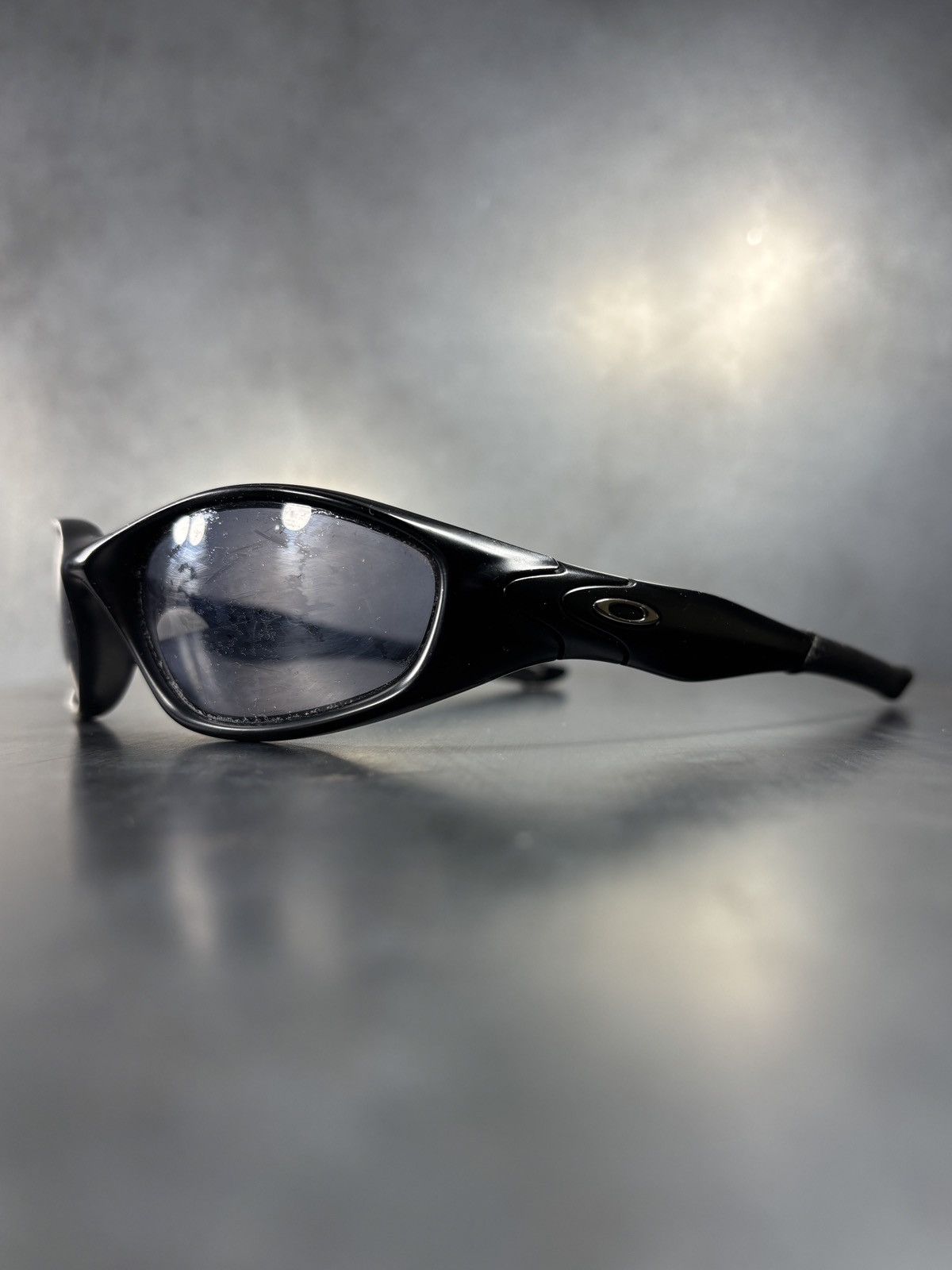 Oakley × Vintage 90s Oakley Minute 1.0 (Gen 2) | Grailed