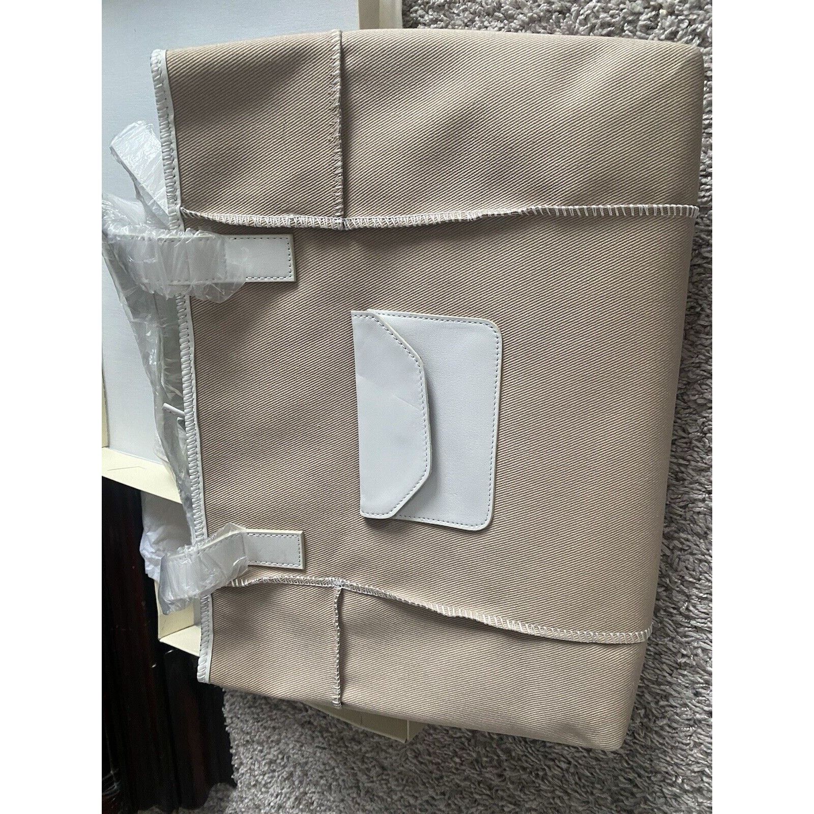 Ugg Authentic Canvas/White Leather Ugg Med Tote #SA603 NWT box Size ONE SIZE - 5 Thumbnail