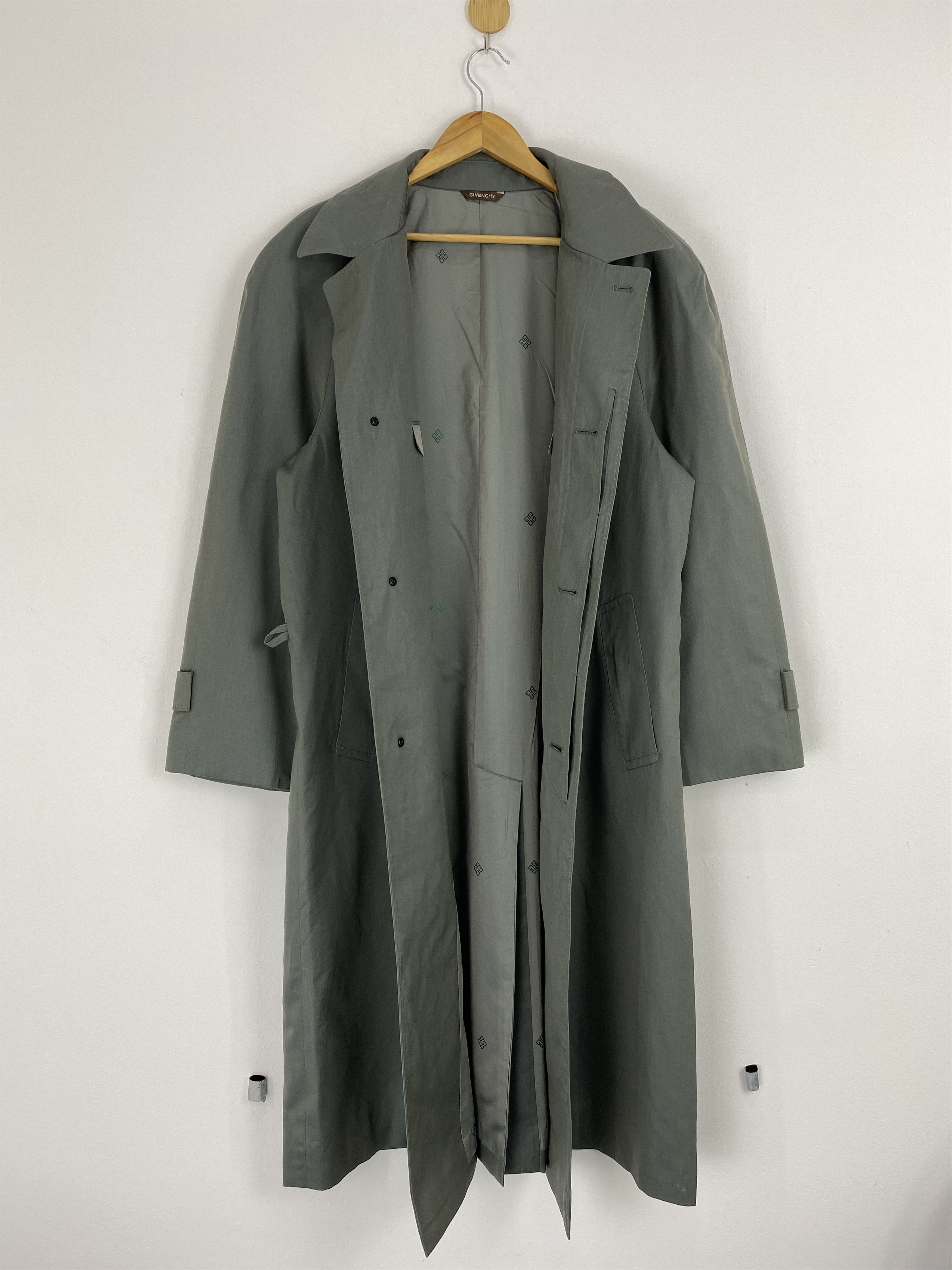 Givenchy Vintage Givenchy Avant Garde Parka Light Jacket MJ0066 Size US L / EU 52-54 / 3 - 12 Thumbnail