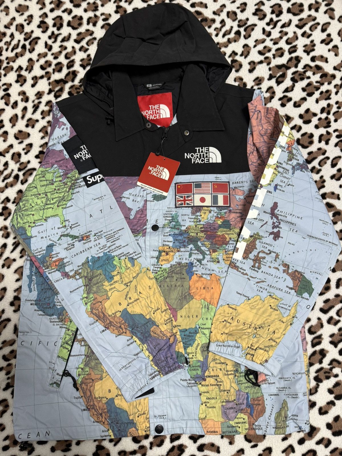 Supreme × The North Face Supreme tnf the north face atlas maps coach jacket Size US S / EU 44-46 / 1 - 2 Thumbnail