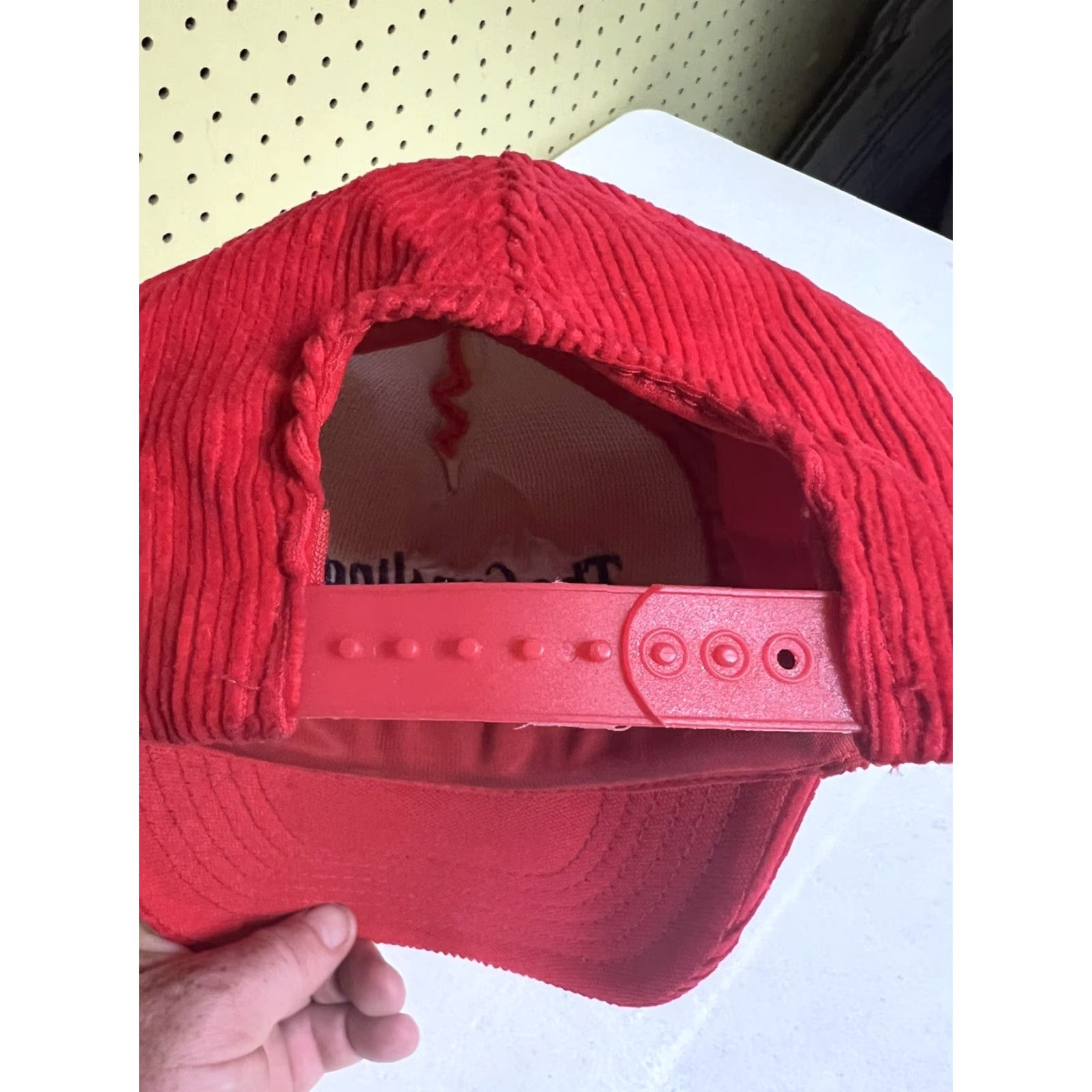 Vintage VINTAGE Corduroy Bar W. Lebanon NH Distressed Small SnapBack Men S Red Snapback Hats Size ONE SIZE - 5 Thumbnail