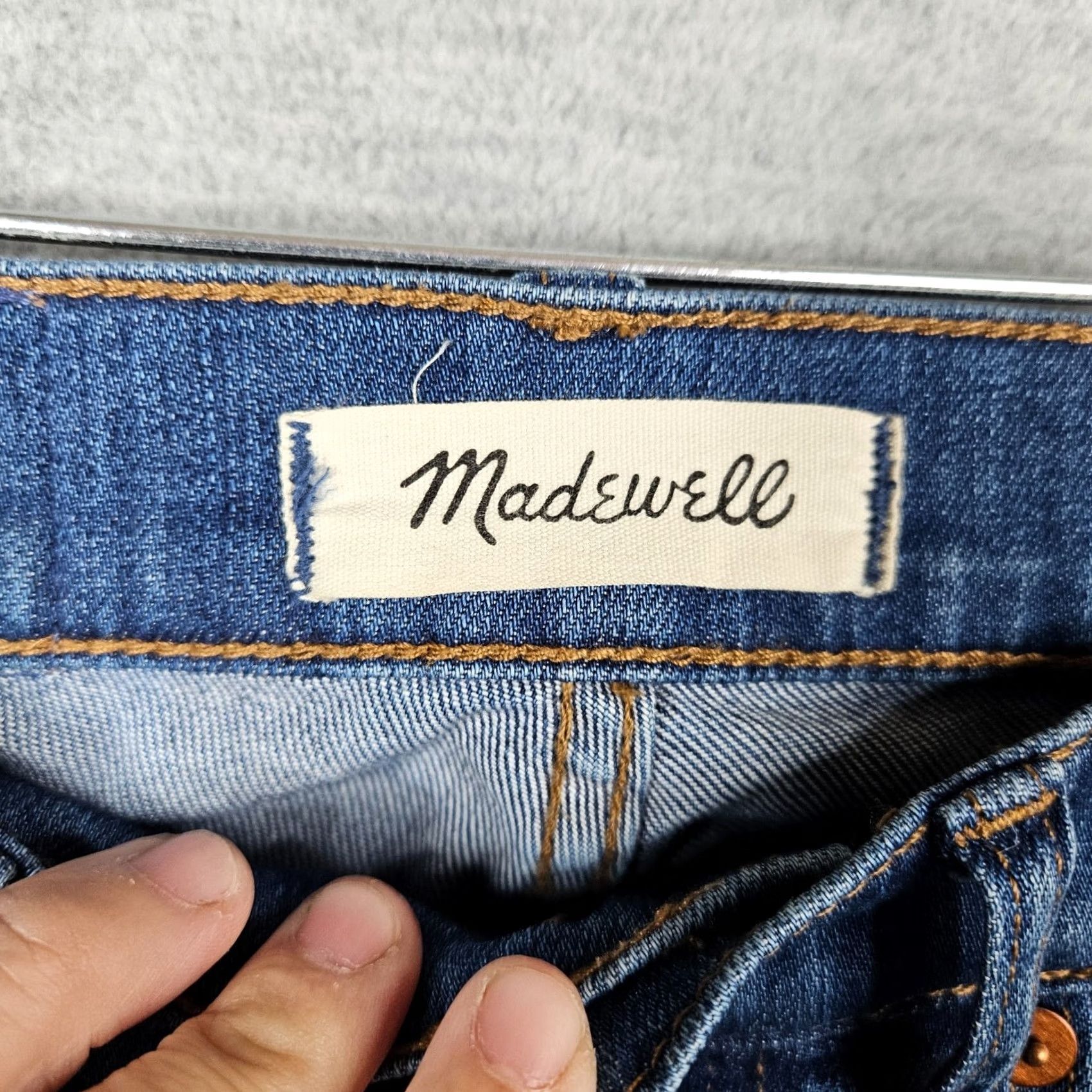 Madewell Madewell Jeans Regular Fit Womens Medium Wash Denim Sz 25 Blue Belted Frayed Hem Cal i Demi-Boot (Not vintage) Size 42" / US 20 - 4 Thumbnail