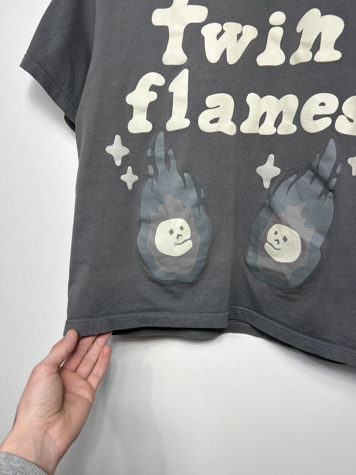 Hypebeast Broken Planet Twin Flames T-Shirt Size Xs Size US XS / EU 42 / 0 - 3 Thumbnail