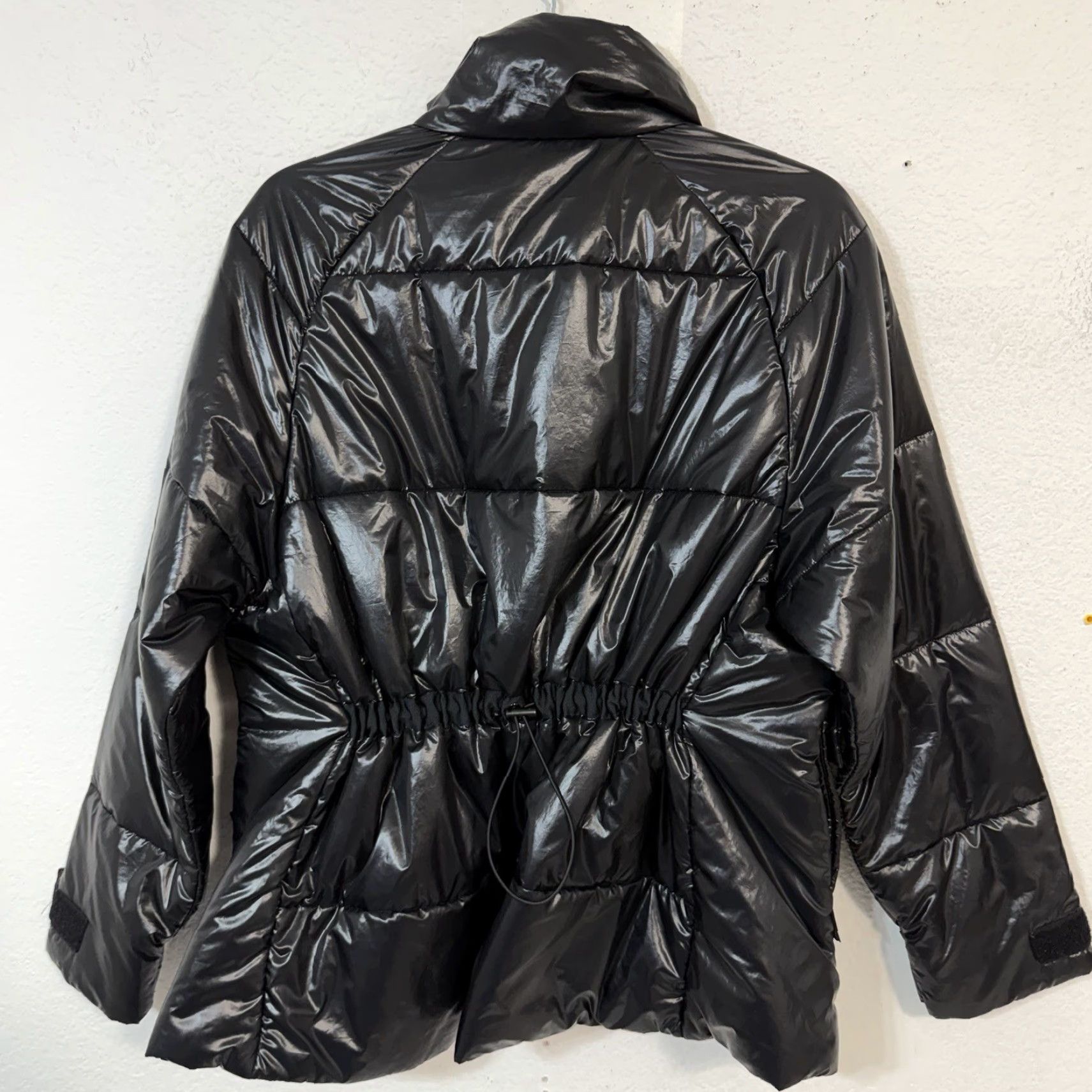 Adidas Womens adidas Glam On Winter Jacket Black Shiny Size S Cinch Back Jacket Womens Black Cinch Back 90s Theme Part of the original title? Size S / US 4 / IT 40 - 6 Thumbnail