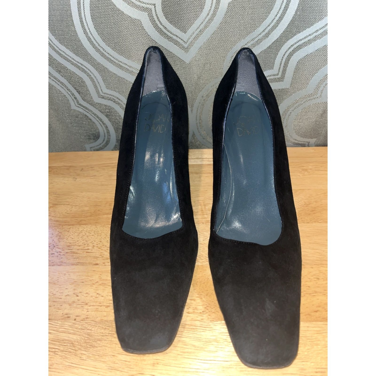 Vintage VINTAGE Joan & David Women's High Heel Pump Square Toe Slip-On Black Suede 7.5M Retro Wedding Formal Dress Shoes Size US 5.5 / IT 35.5 - 2 Thumbnail