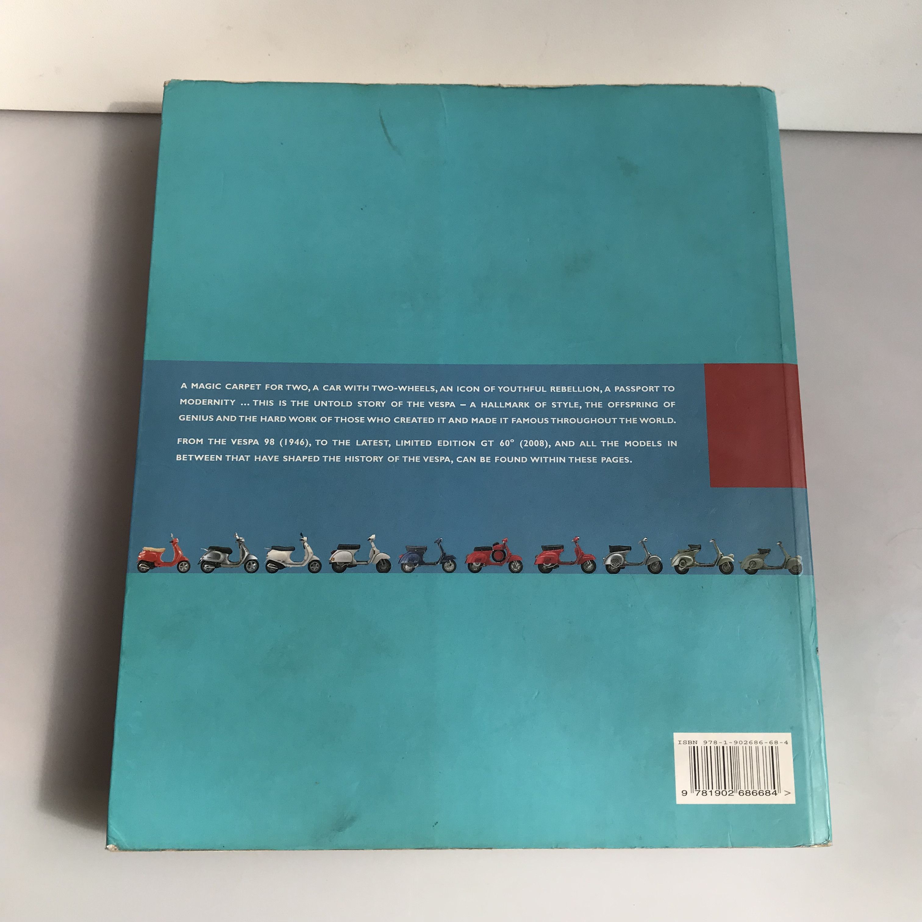 Racer Worldwide Vespa: Italian Street Style book Books Davide Mazzanti Size ONE SIZE - 2 Thumbnail