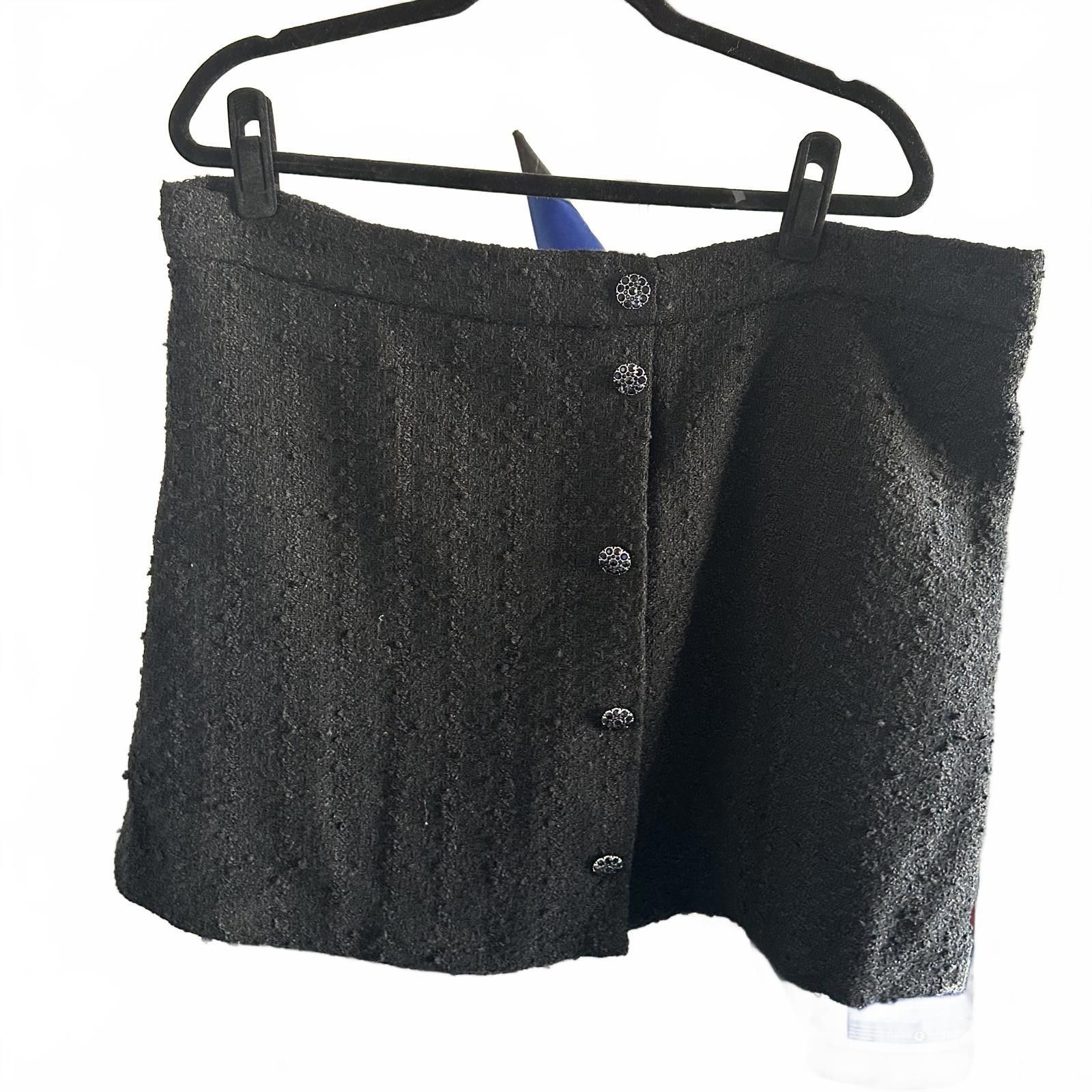 H&M H&M NWT Chic Black Textured Mini Skirt with Button Details Size 42" / US 20 - 1 Preview