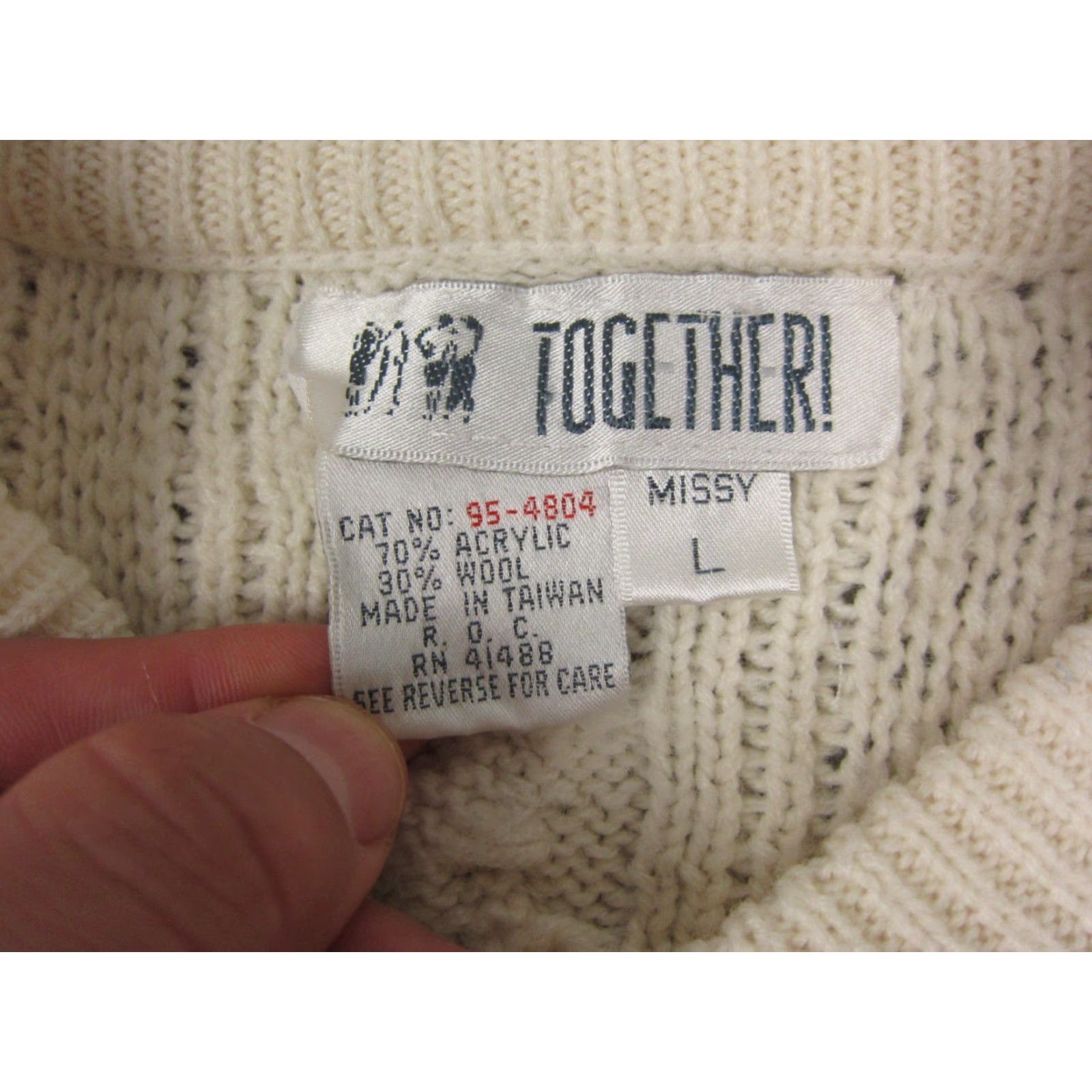 Vintage VINTAGE Together Sweater Womens Large Cream Wool Cable Knit Teddy Bear Ladies Size L / US 10 / IT 46 - 4 Thumbnail