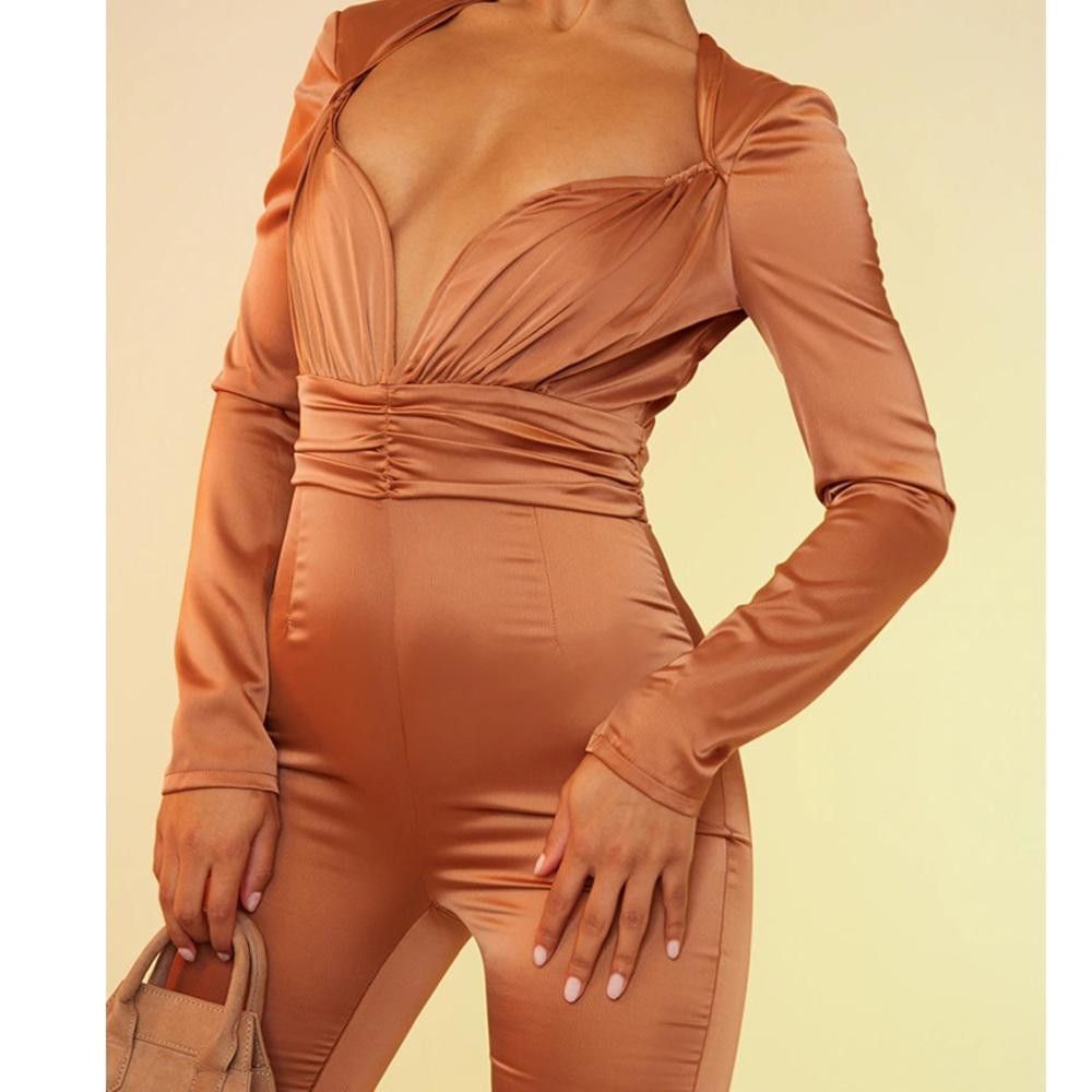 Designer PrettyLittleThing NWT Chocolate Satin Flare Leg Jumpsuit 4 Size 27" / US 4 / IT 40 - 2 Thumbnail