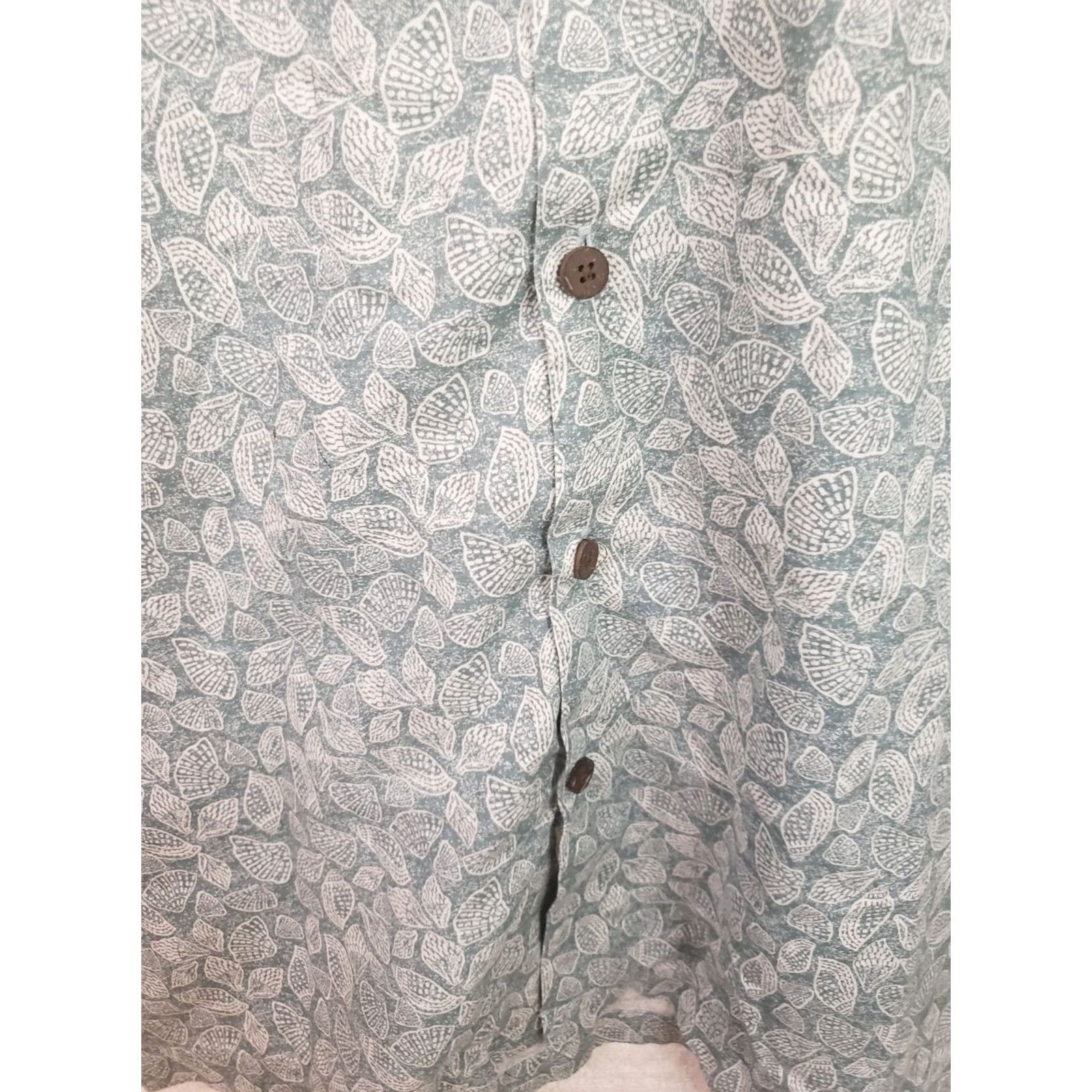 Vintage LL Bean SS Shirt Mens 2XL Teal Blue Geometric Seashell Pattern Button Up Casual Shirt Men Short Sleeve Traditional Fit Pocketed Beach Size US XXL / EU 58 / 5 - 5 Thumbnail