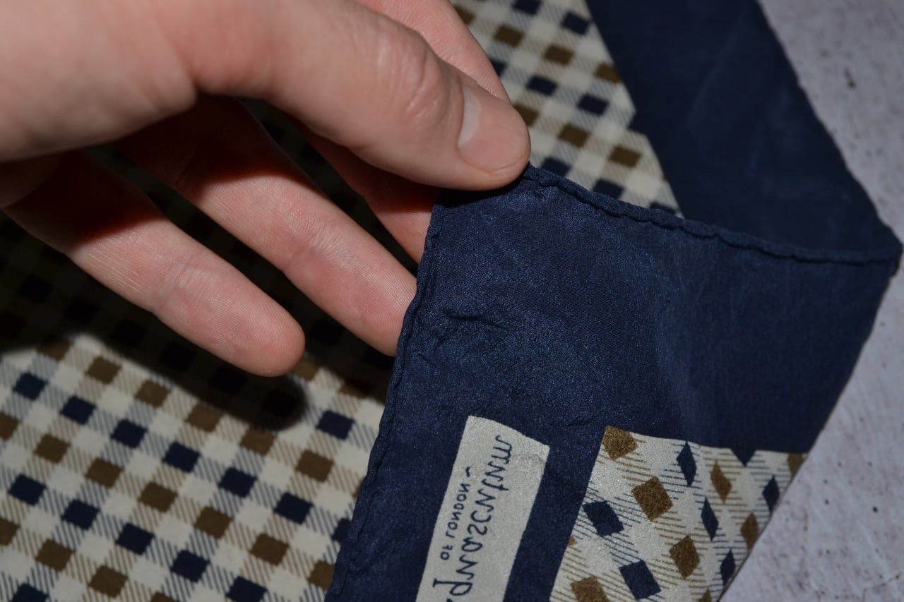 Aquascutum Aquascutum Silk scarf Vintage Size ONE SIZE - 8 Thumbnail