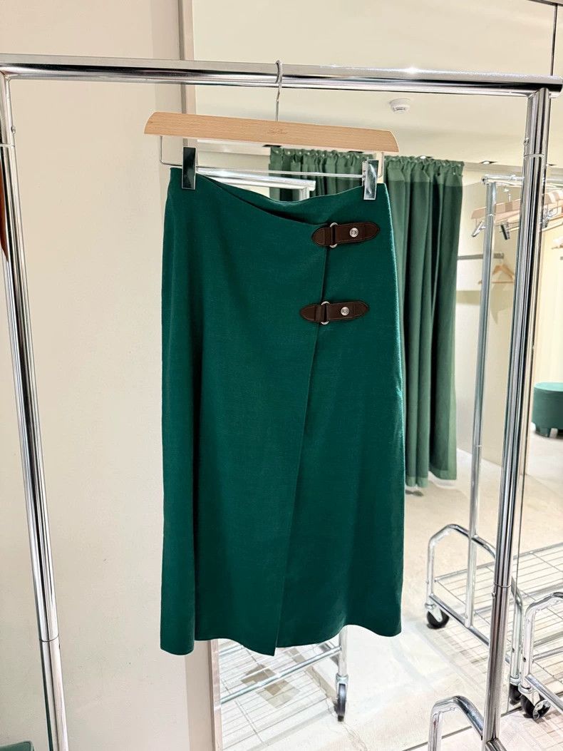 Loro Piana LORO PIANA sizeS Ms.Green skirt linen mixed with first cut Size 24" / US 00 / IT 34 - 2 Thumbnail