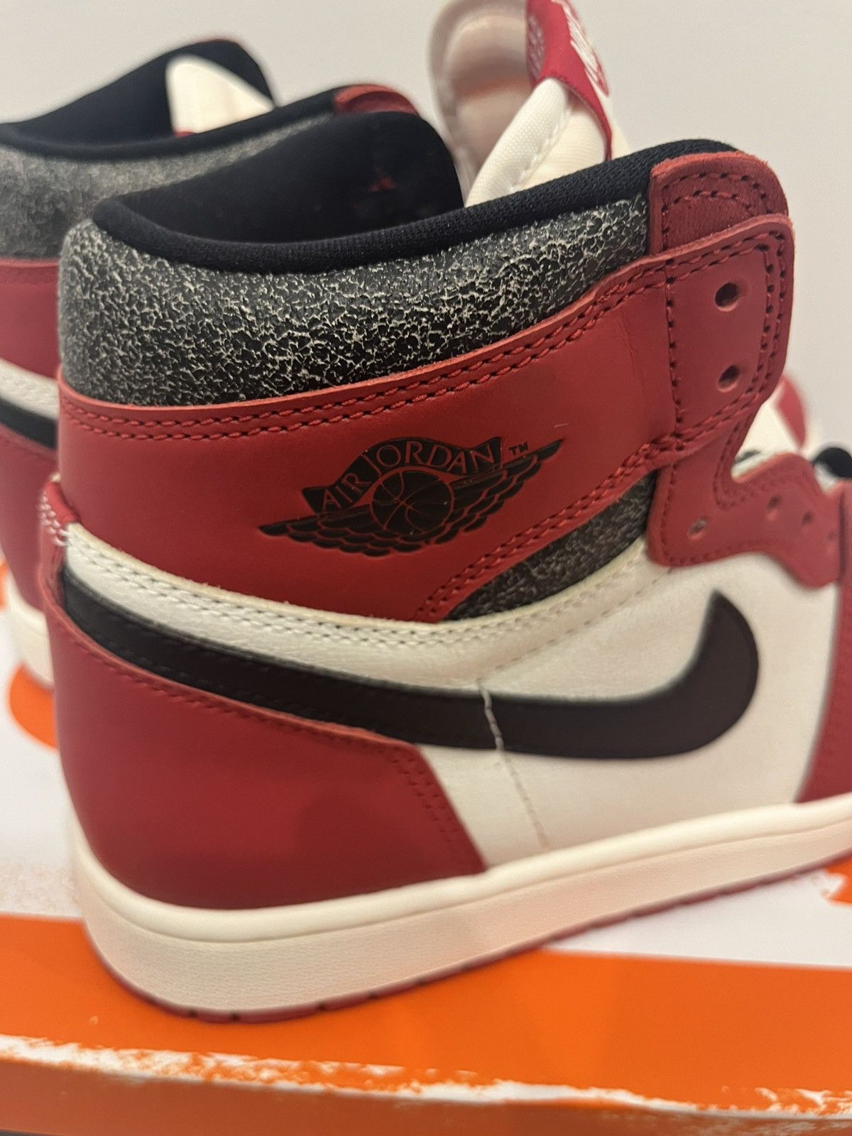 Nike Nike Air Jordan Chicago Size US 8.5 / EU 41-42 - 10 Thumbnail