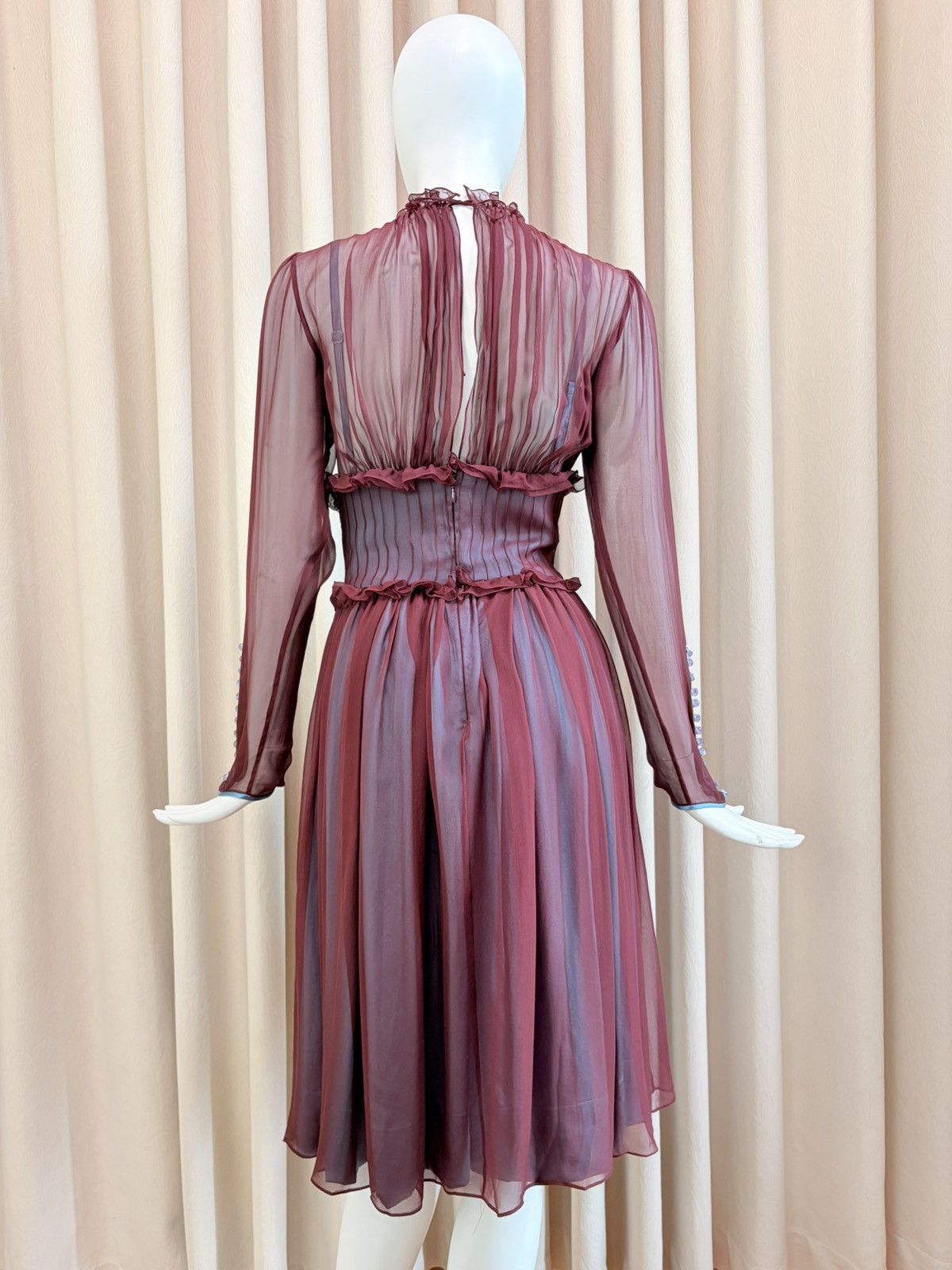 Dolce & Gabbana Rare Vintage Dolce Gabbana Silk Dress With Crystal Button Size S / US 4 / IT 40 - 4 Thumbnail