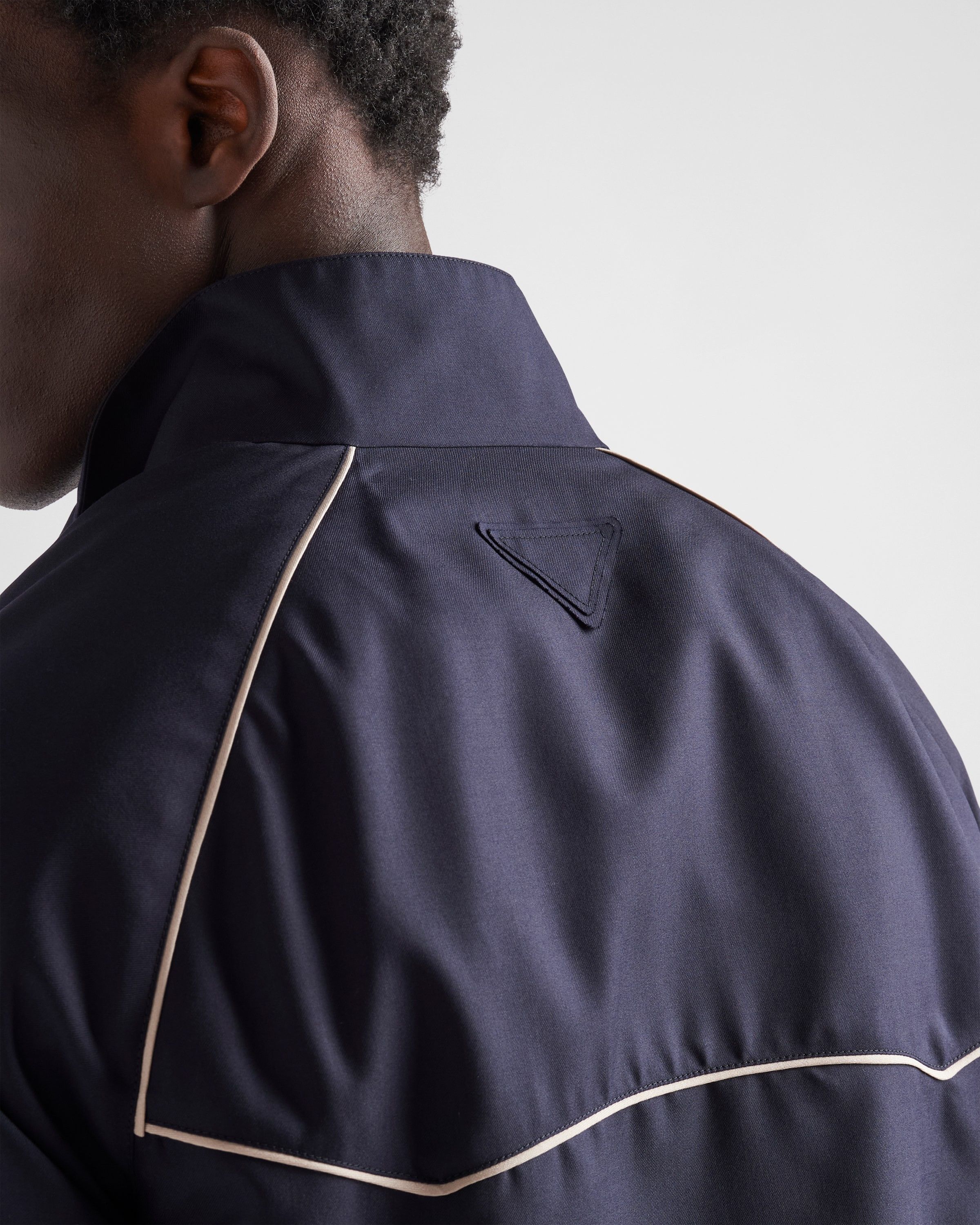 Prada oc11z0625 Wool And Silk Blouson Jacket in Navy Size US L / EU 52-54 / 3 - 4 Thumbnail