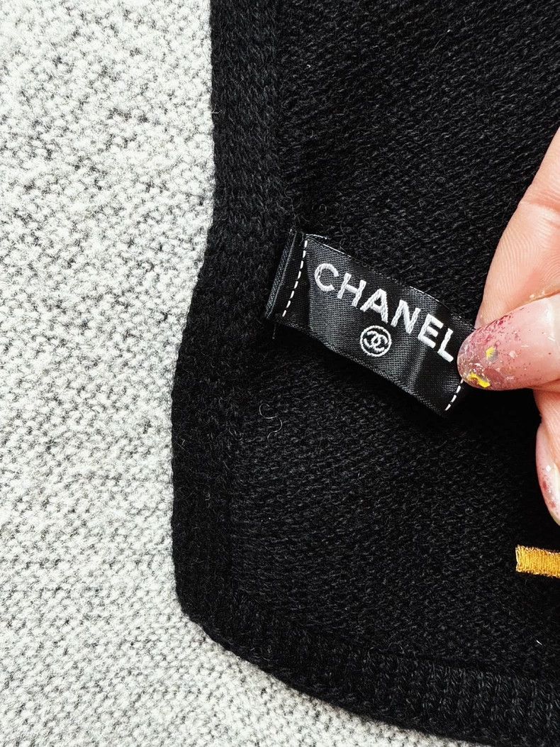 Chanel Chanel Black and gold sequin pattern multi-element knitted Size ONE SIZE - 3 Thumbnail