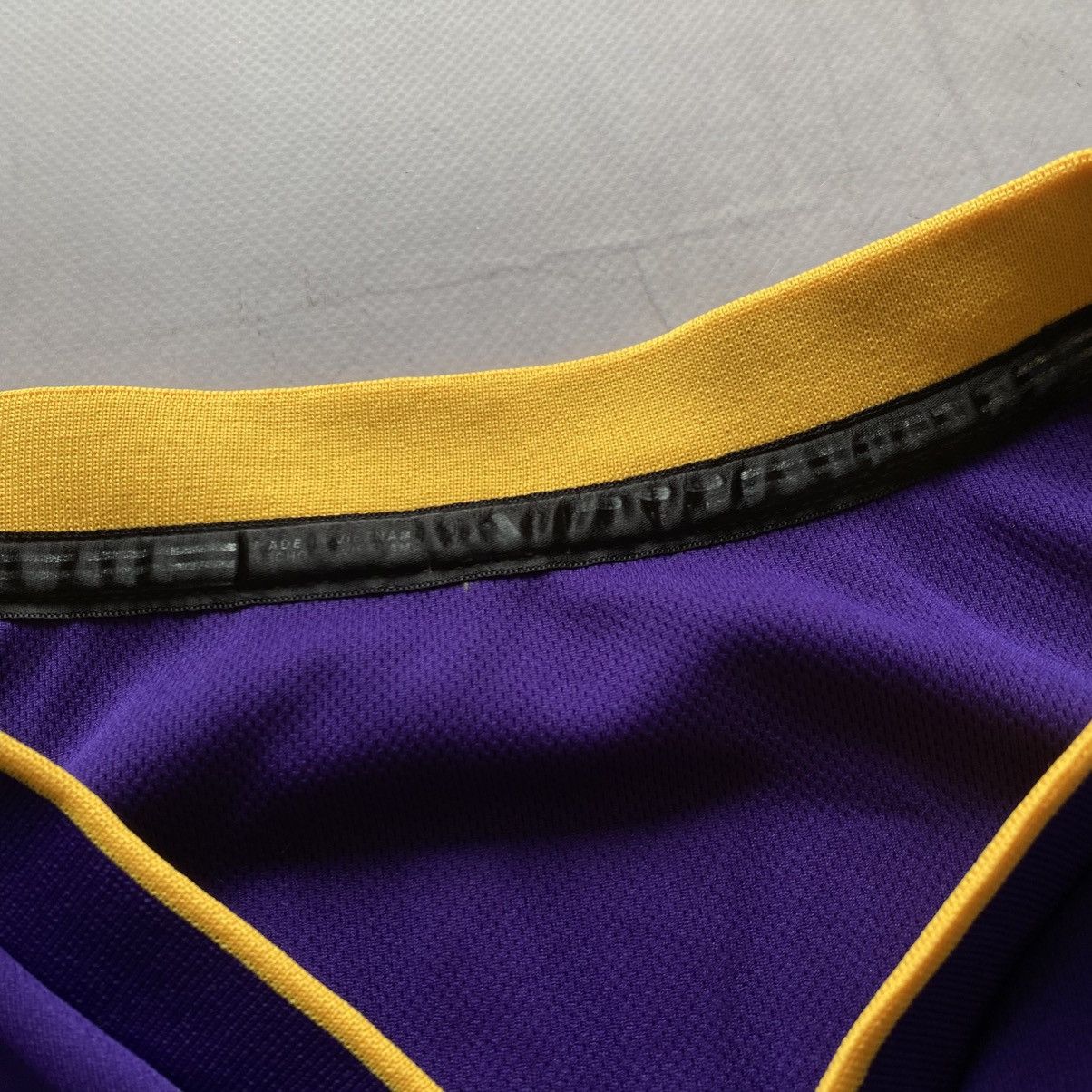 Adidas × NBA × Vintage Adidas NBA Los Angeles Lakers #24 Bryant Jersey Size L Size US L / EU 52-54 / 3 - 7 Thumbnail