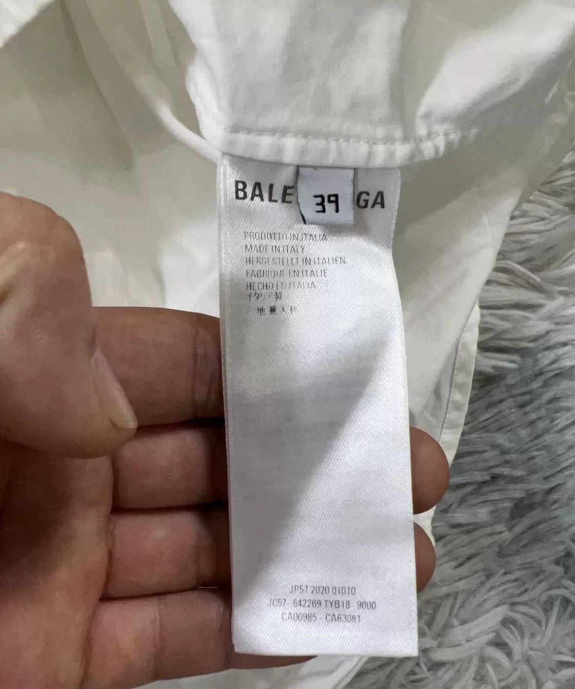 Balenciaga balenciaga Football shirt 2410-Nextarrow Size US L / EU 52-54 / 3 - 6 Thumbnail